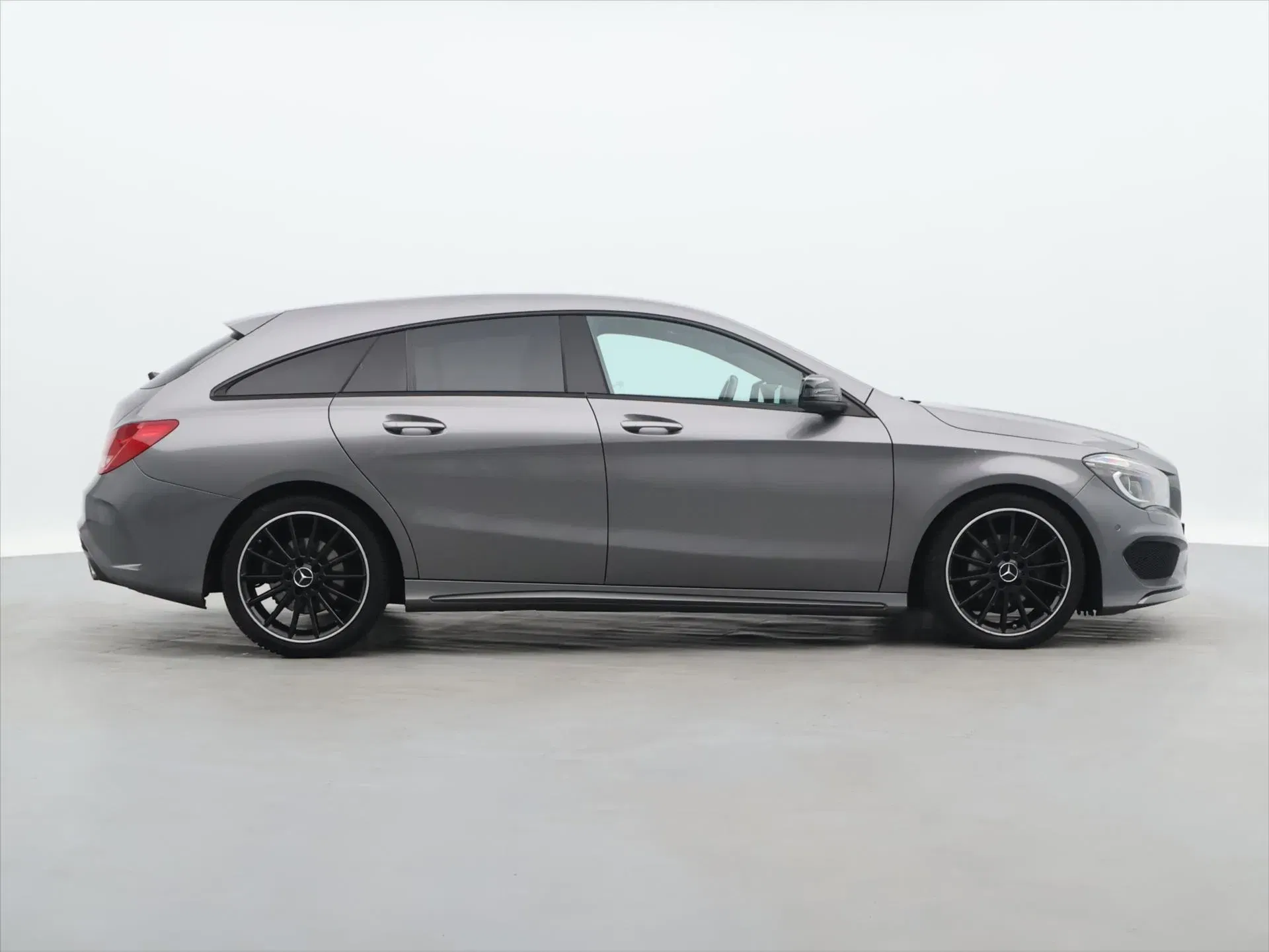 Mercedes-Benz CLA - Náhled 8