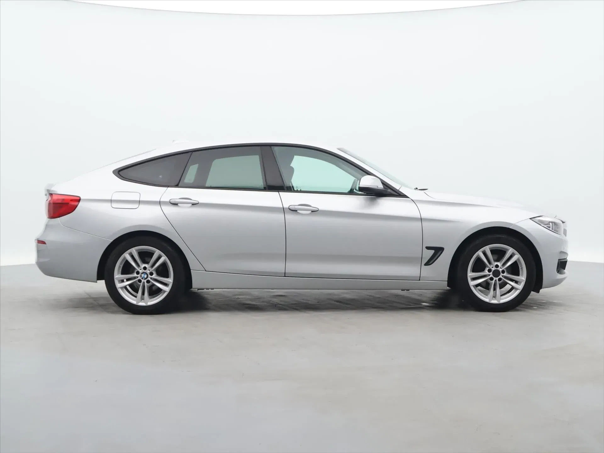 BMW Řada 3 - Náhled 8