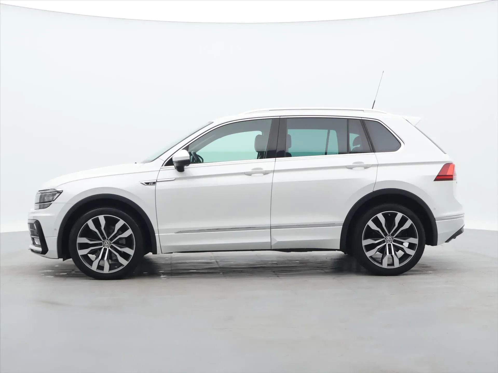 Volkswagen Tiguan - Náhled 4