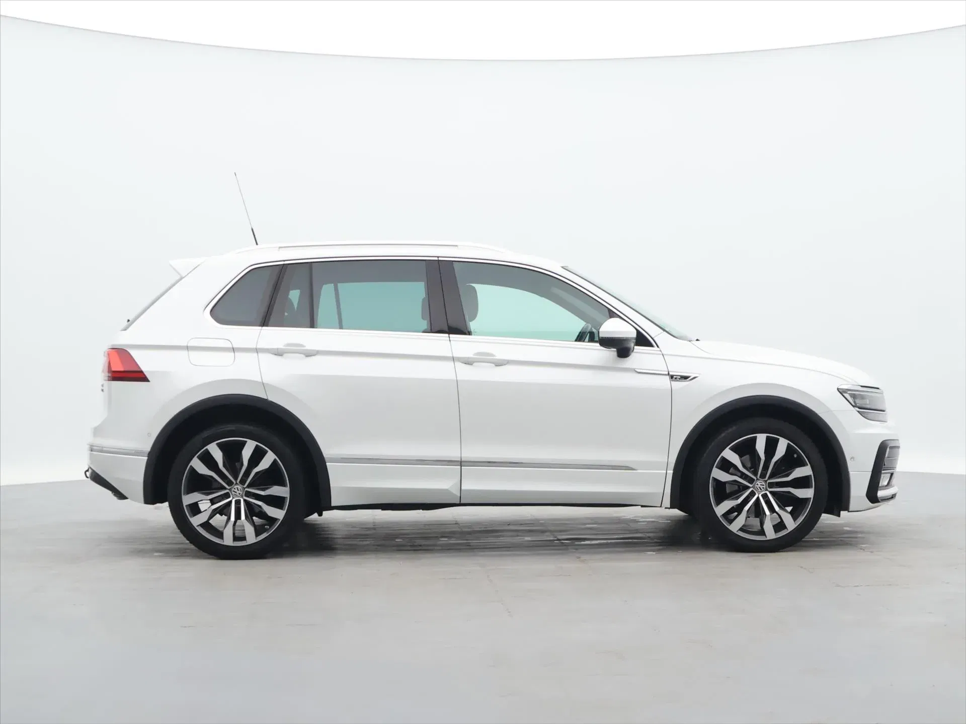 Volkswagen Tiguan - Náhled 8