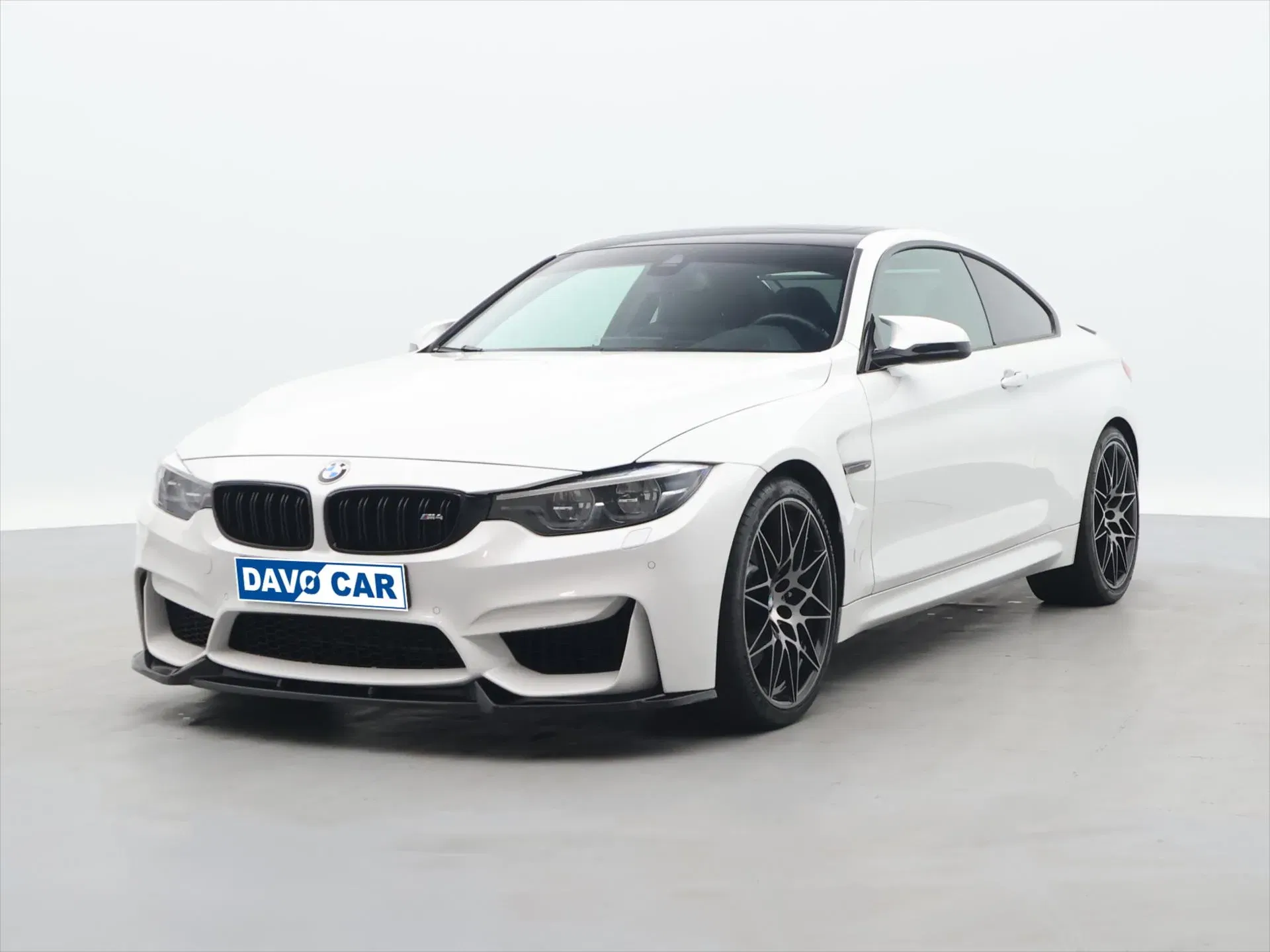 BMW M4 - Náhled 3