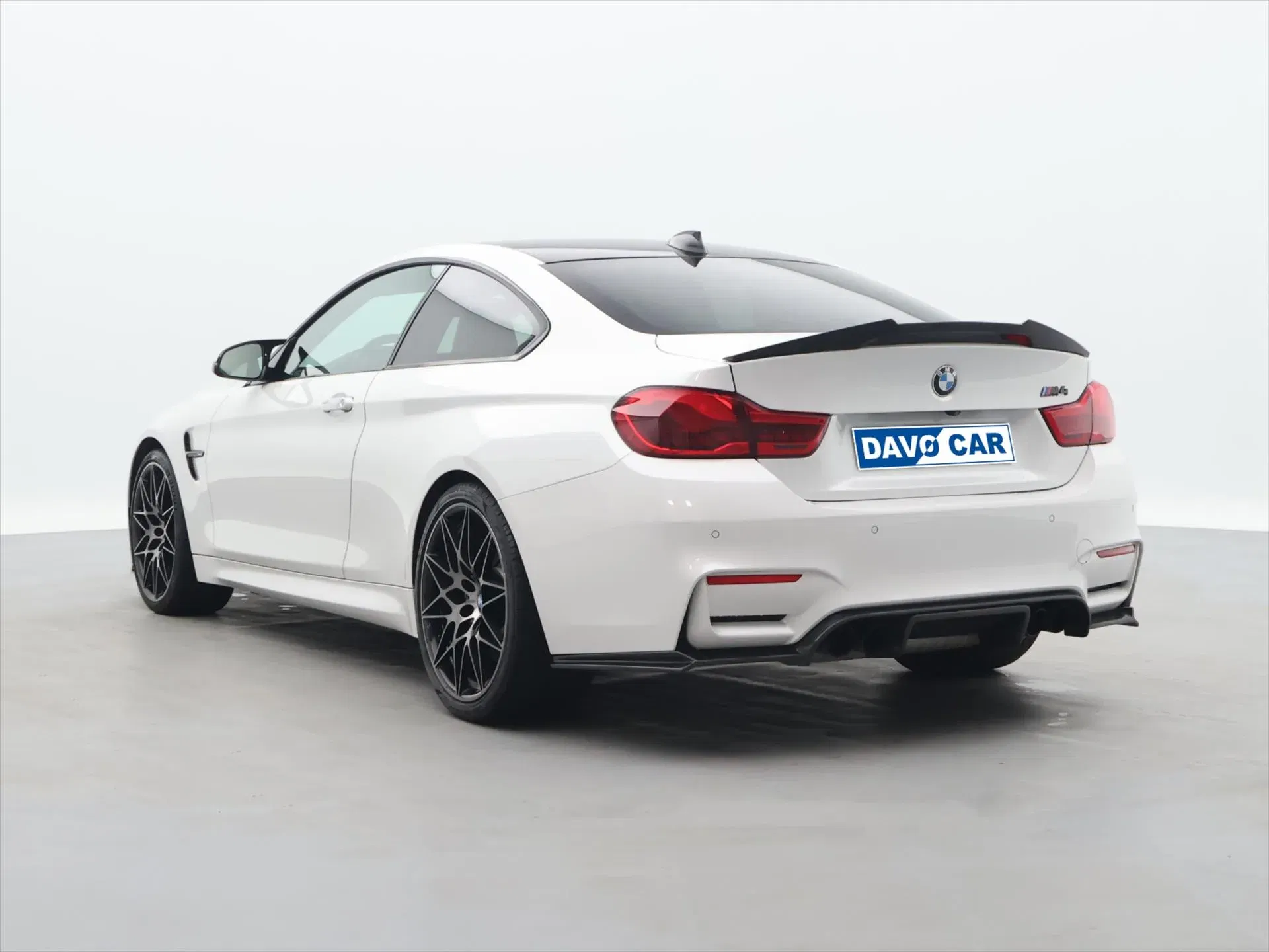 BMW M4 - Náhled 5