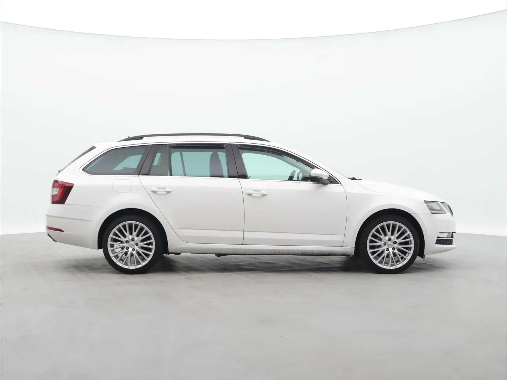 Škoda Octavia - Náhled 8
