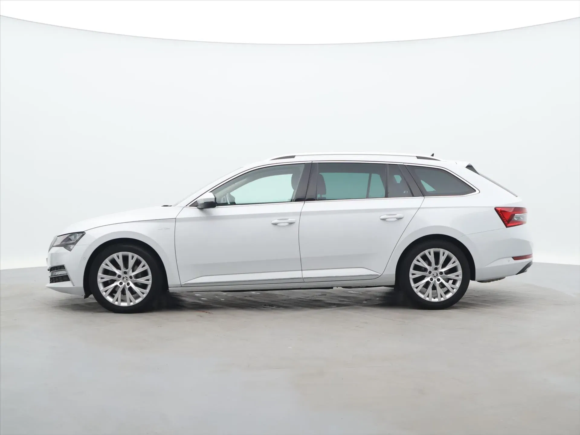 Škoda Superb - Náhled 4