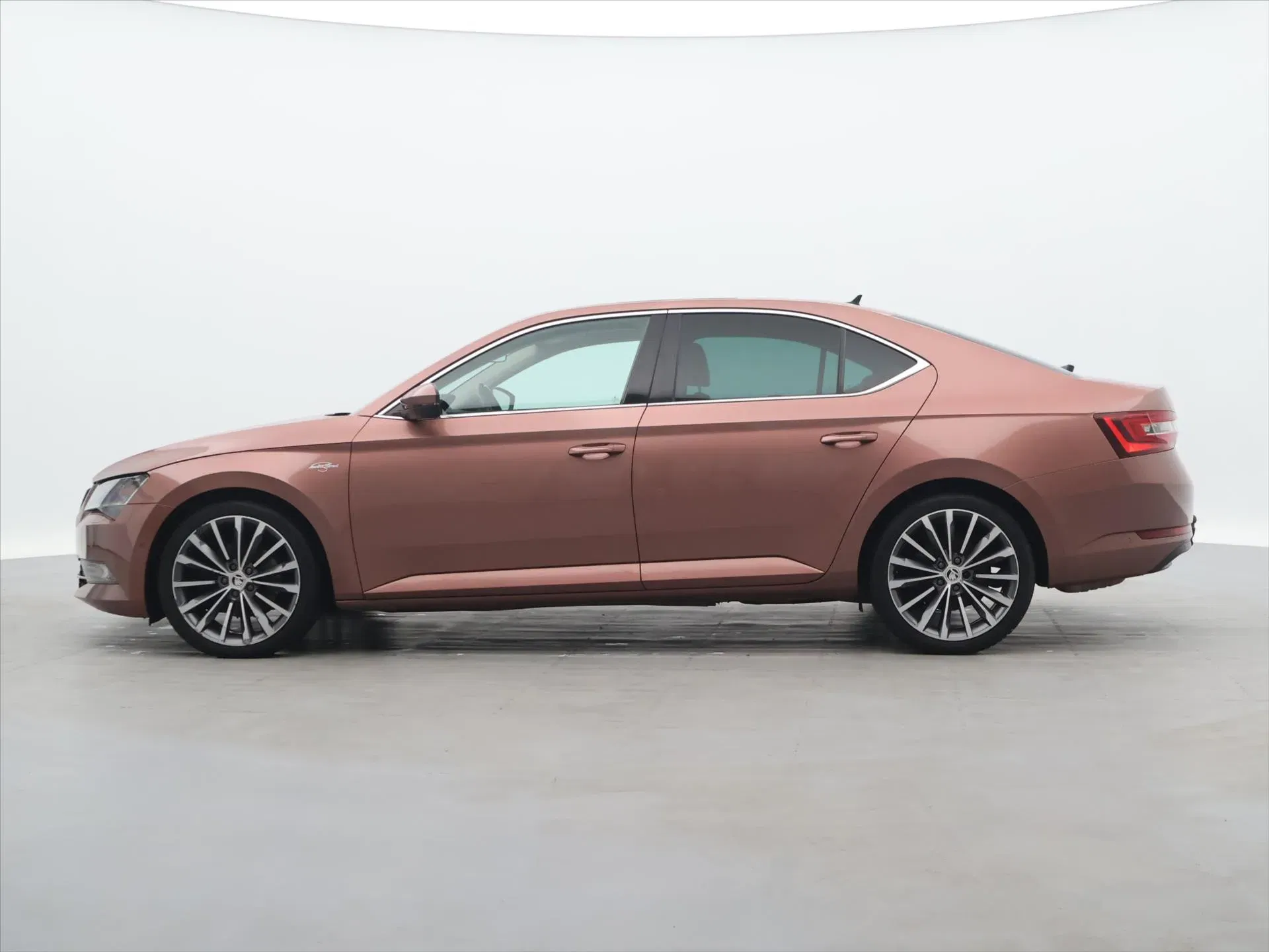 Škoda Superb - Náhled 4