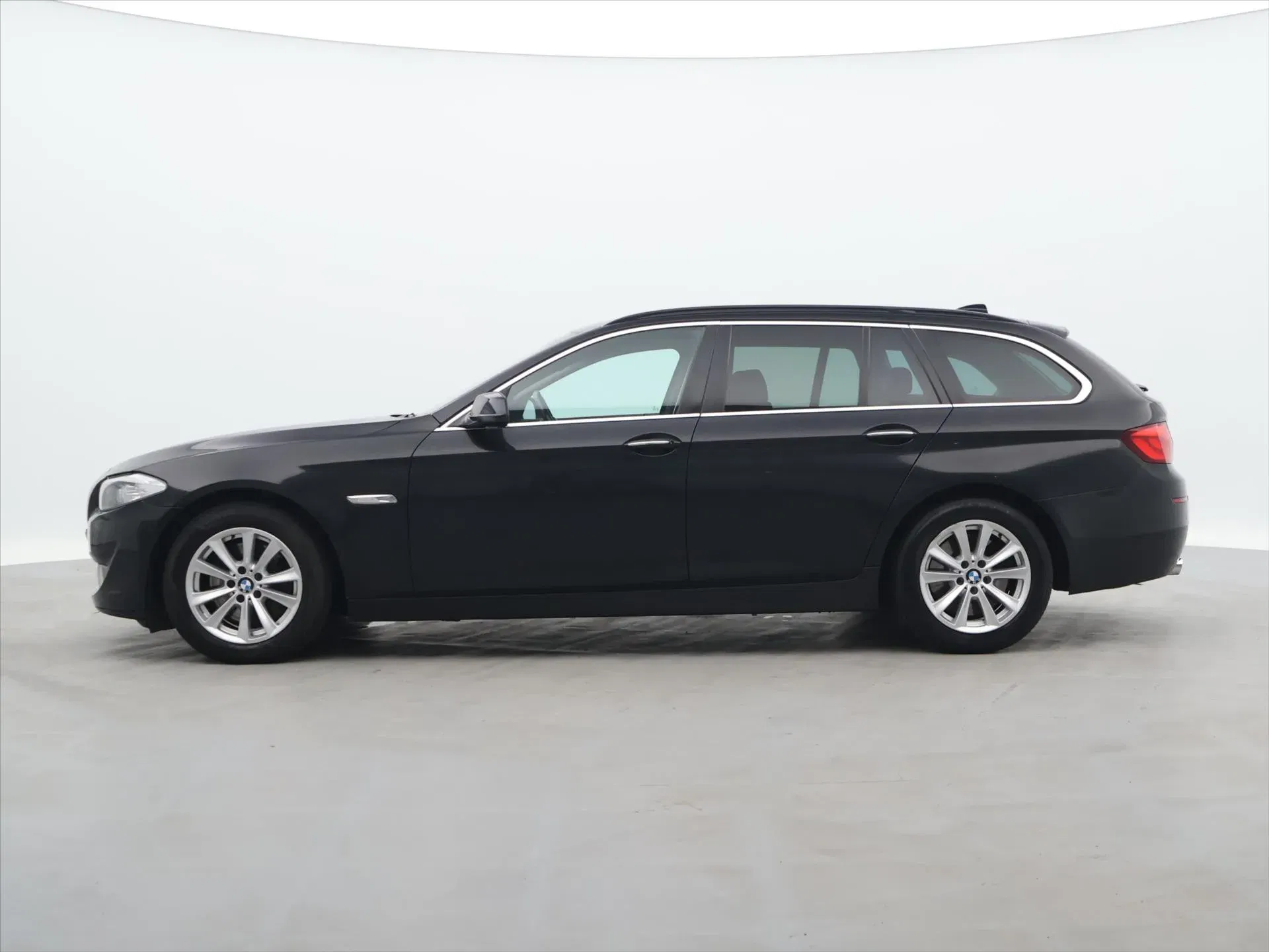 BMW Řada 5 - Náhled 4