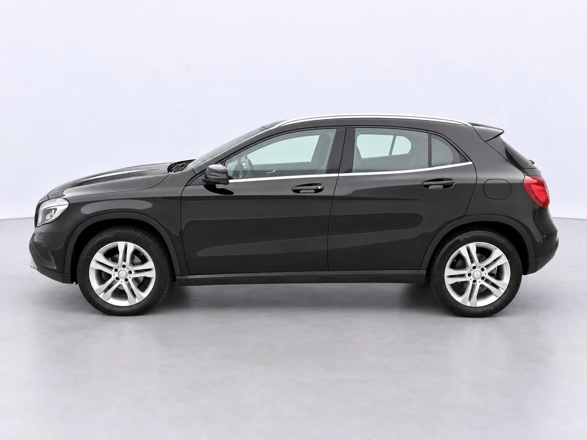 Mercedes-Benz GLA - Náhled 4