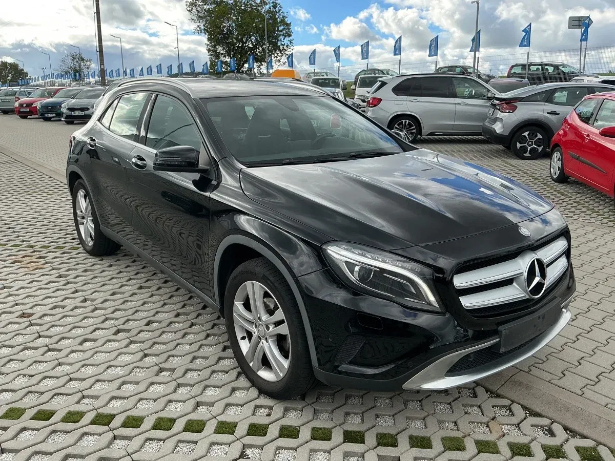 Mercedes-Benz GLA - Náhled 6