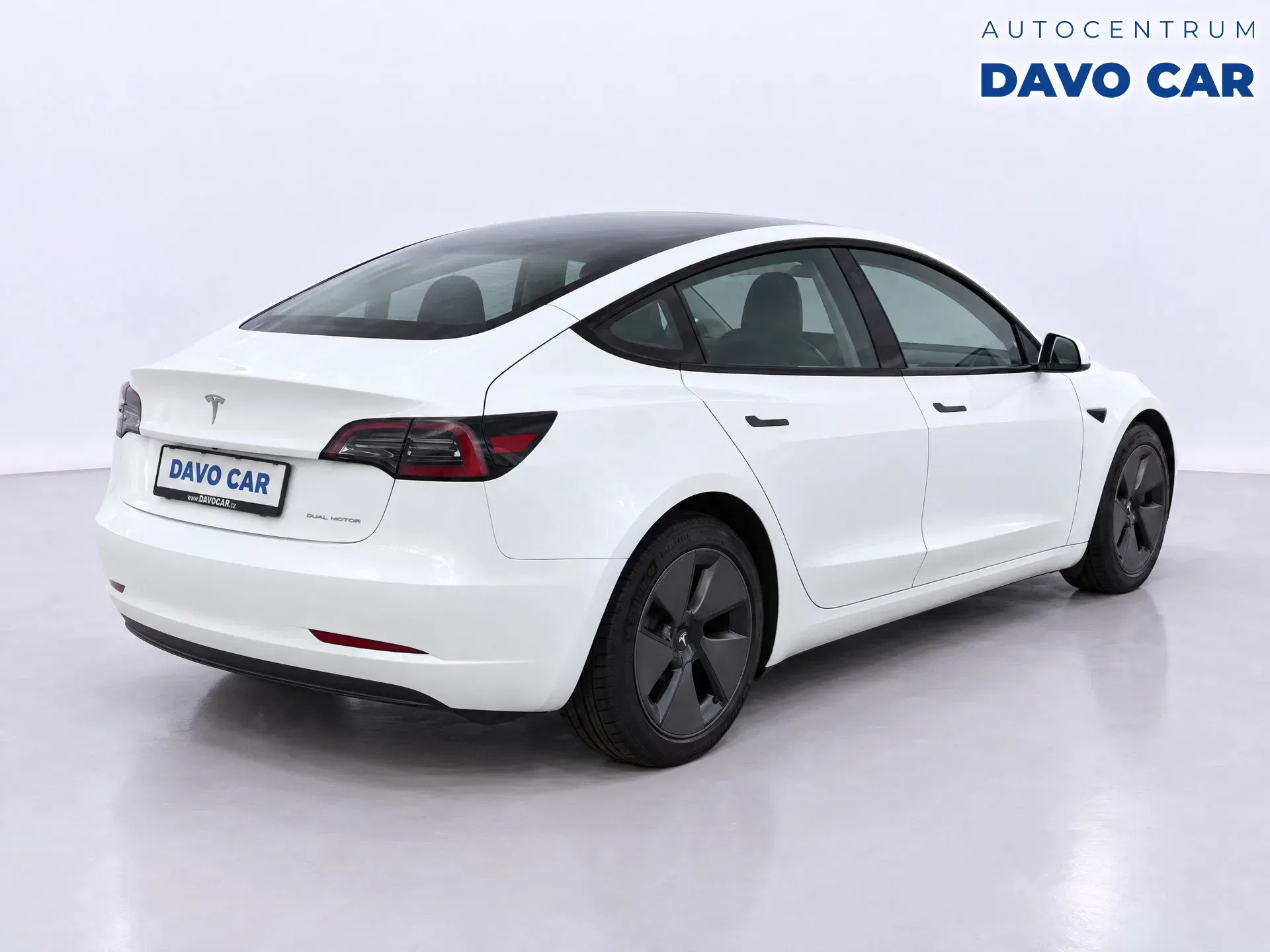 Tesla Model 3 - Náhled 8
