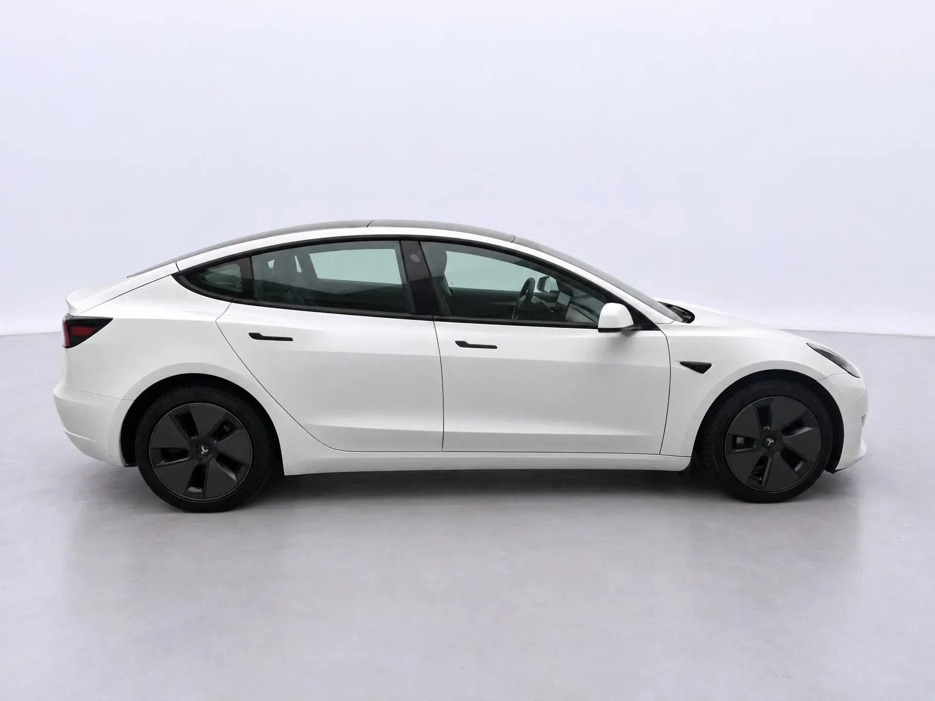 Tesla Model 3 - Náhled 8