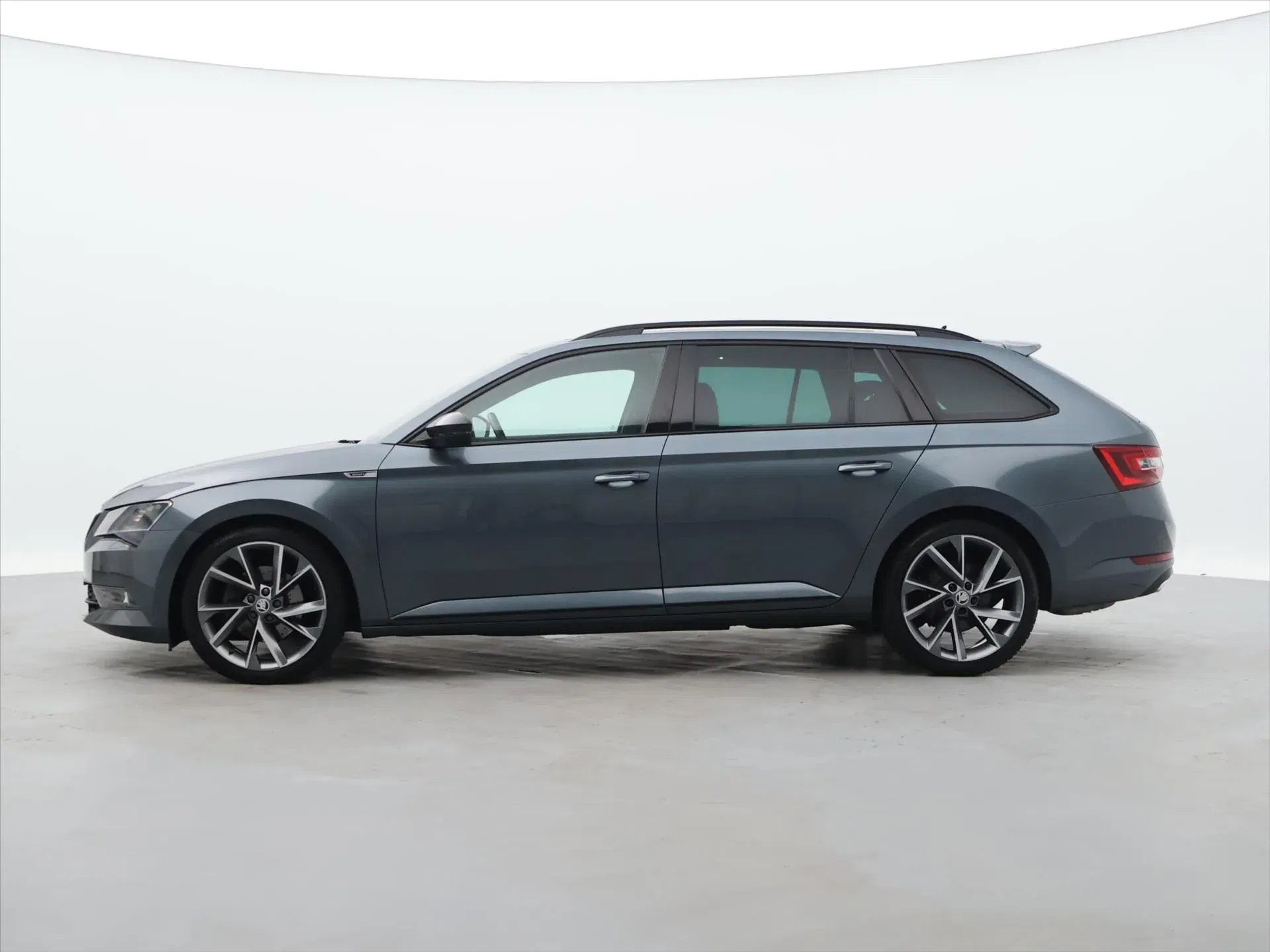 Škoda Superb - Náhled 4