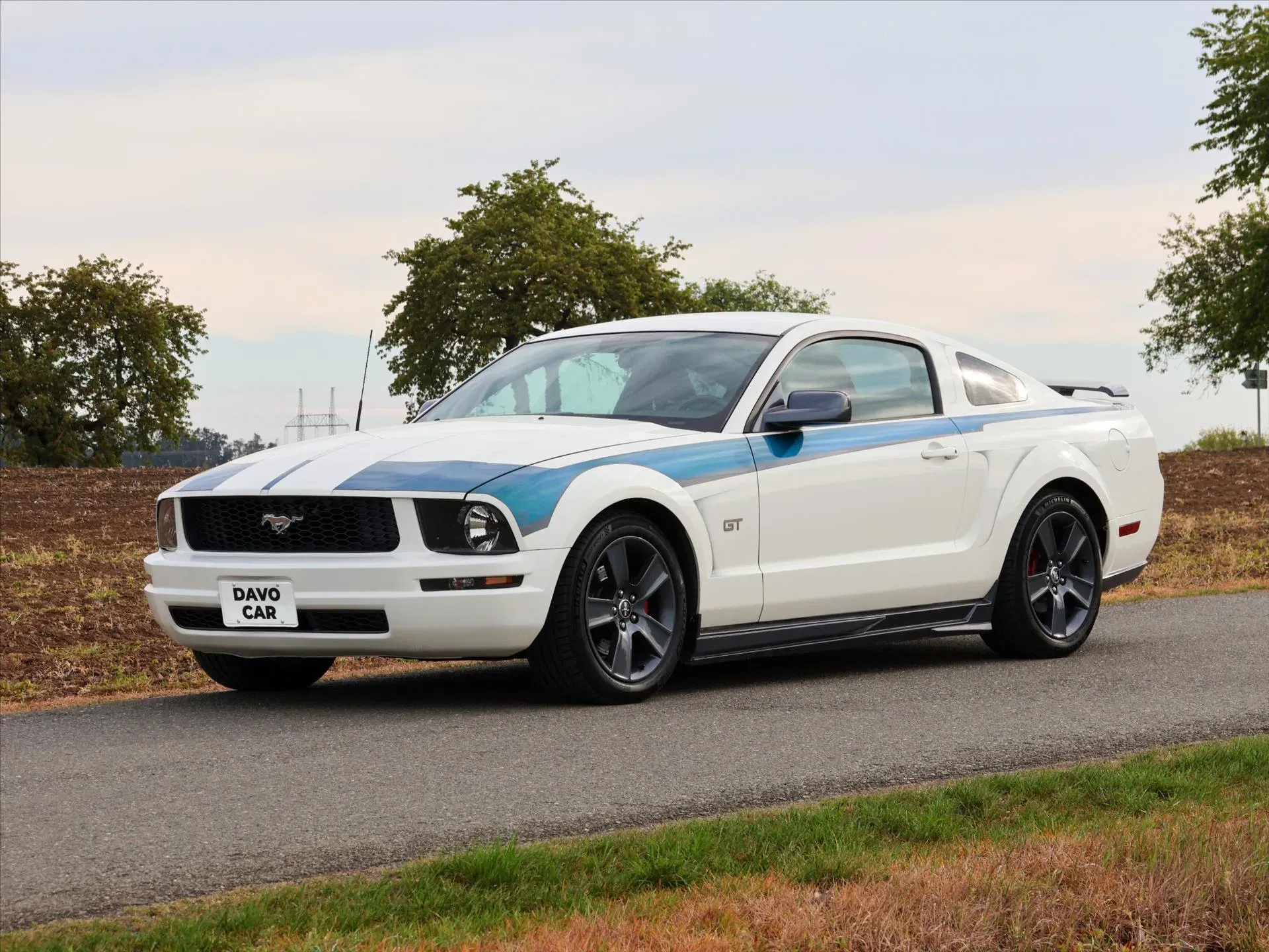 Ford Mustang - Náhled 3