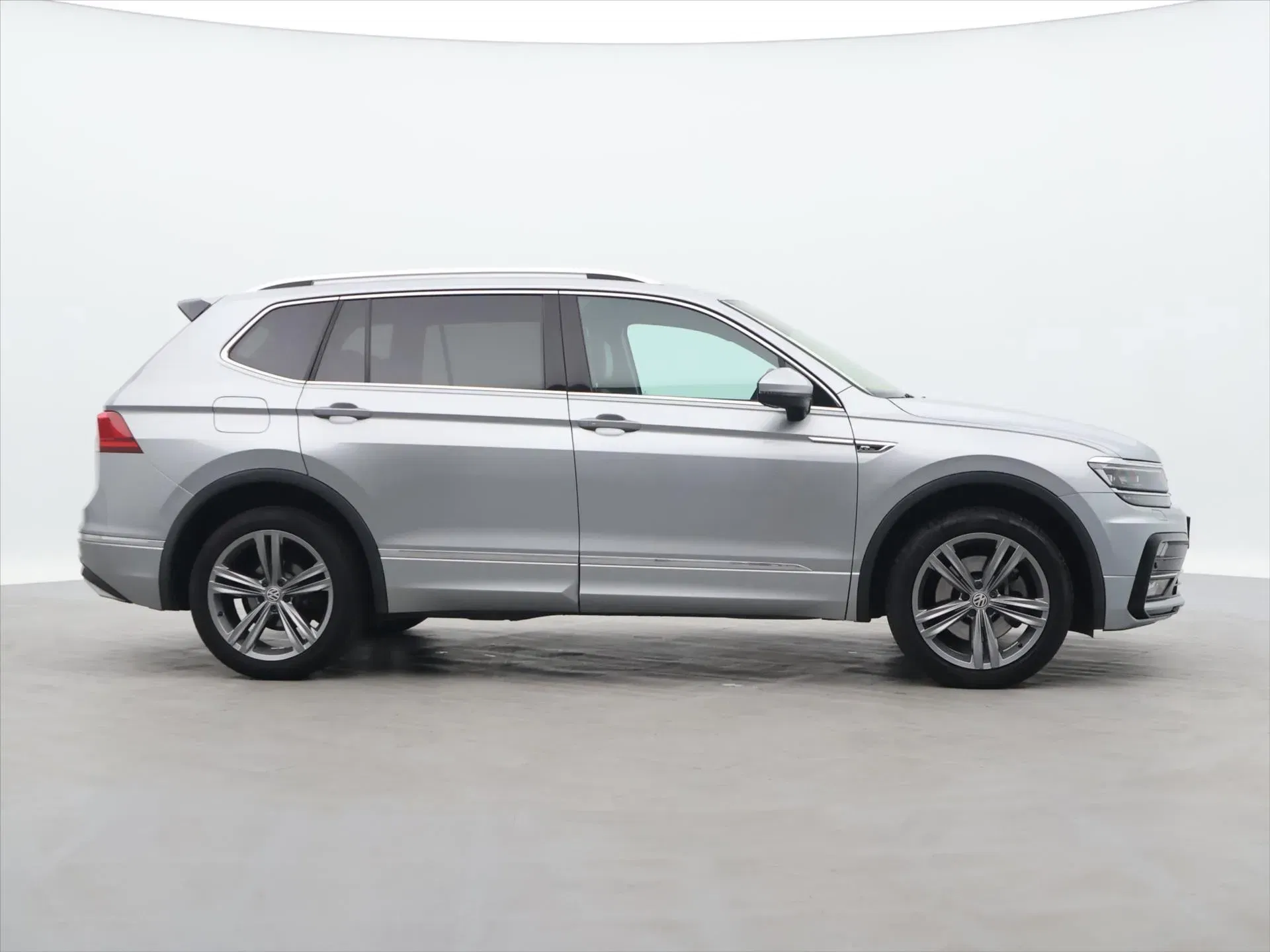 Volkswagen Tiguan - Náhled 8