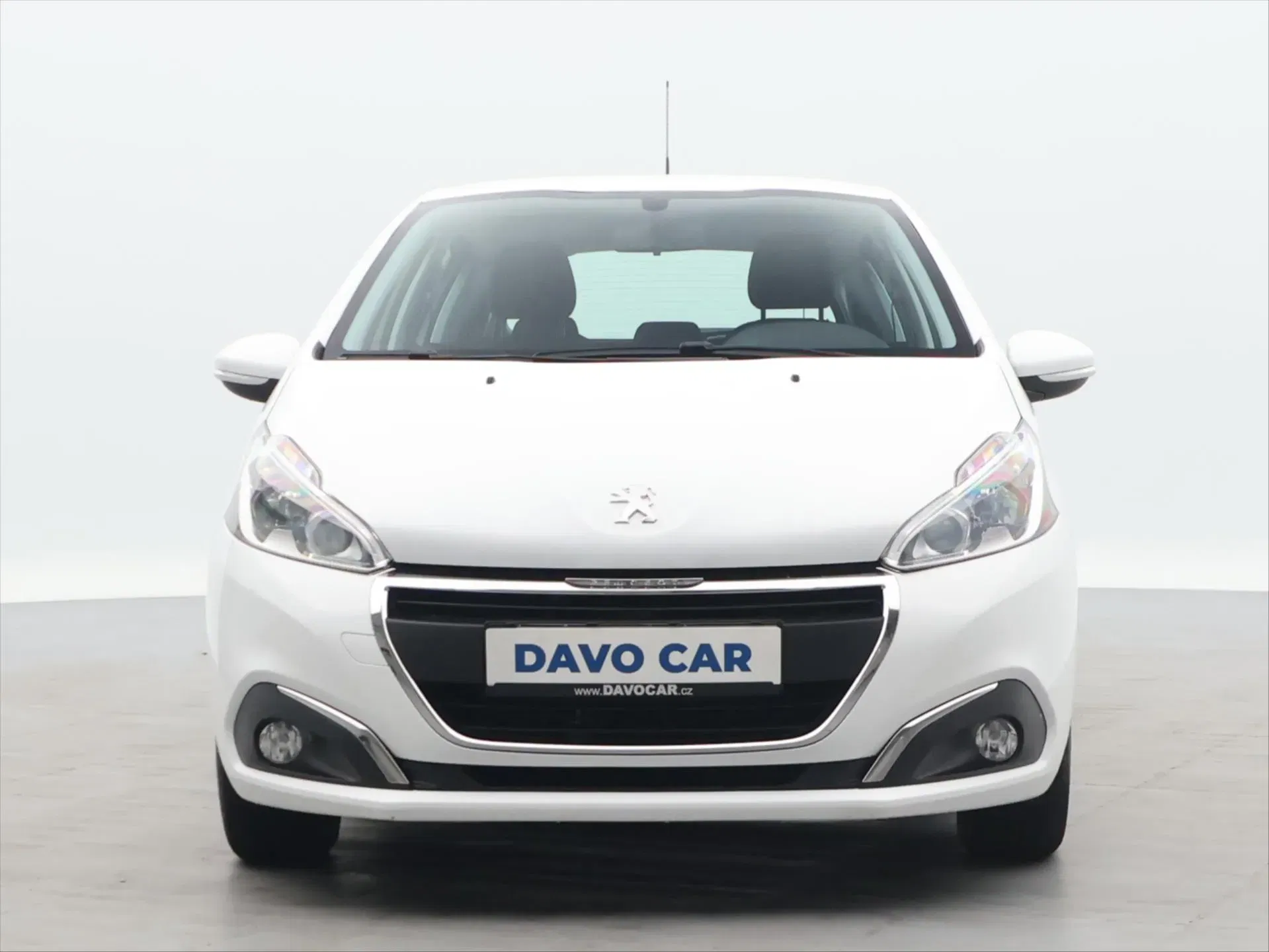 Peugeot 208 - Náhled 2
