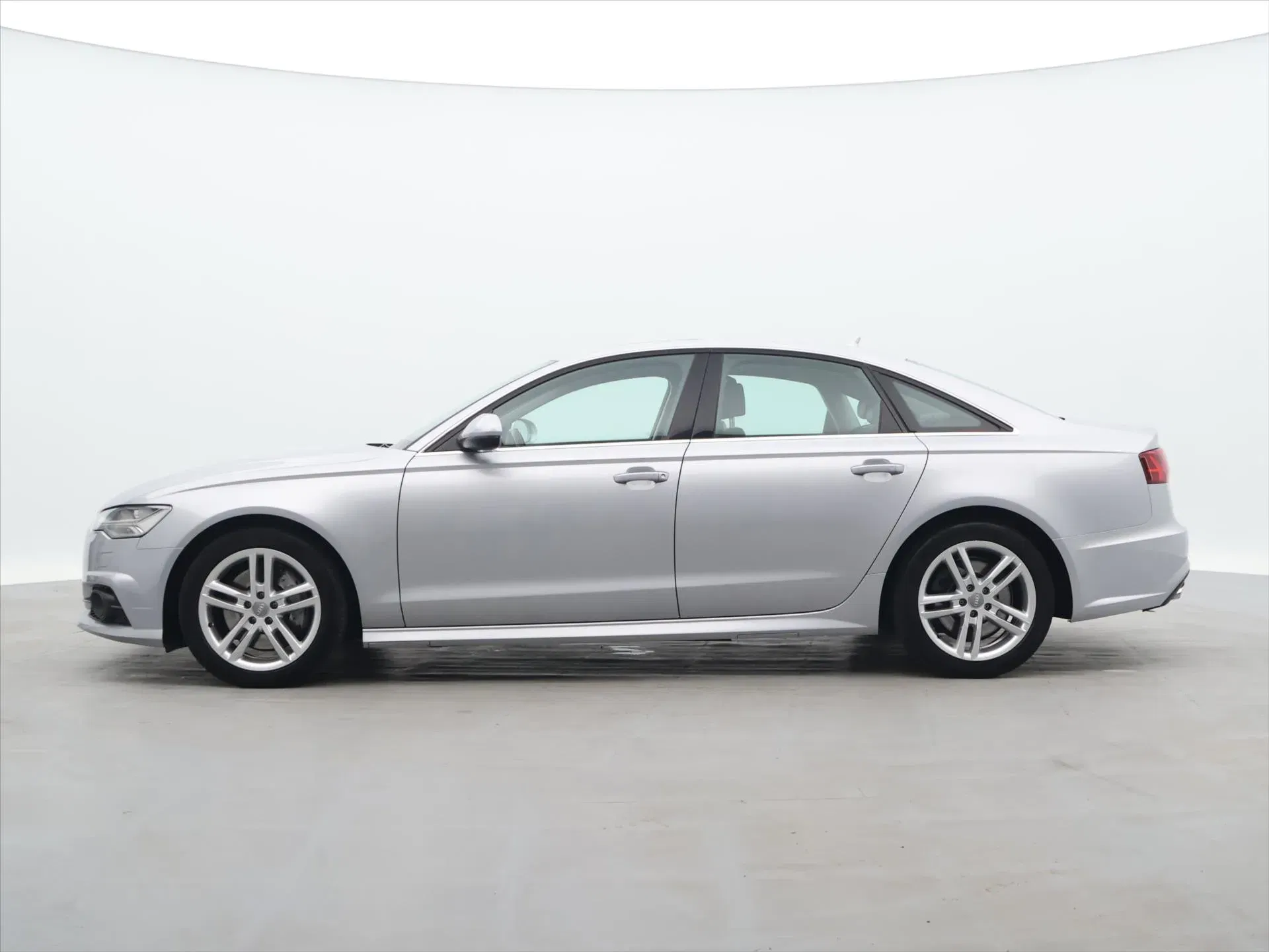 Audi A6 - Náhled 4