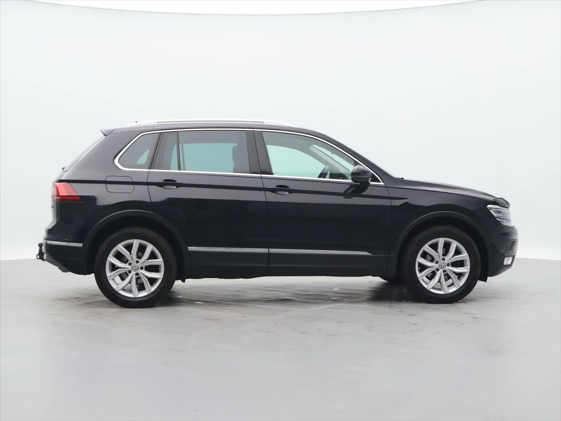 Volkswagen Tiguan - Náhled 8