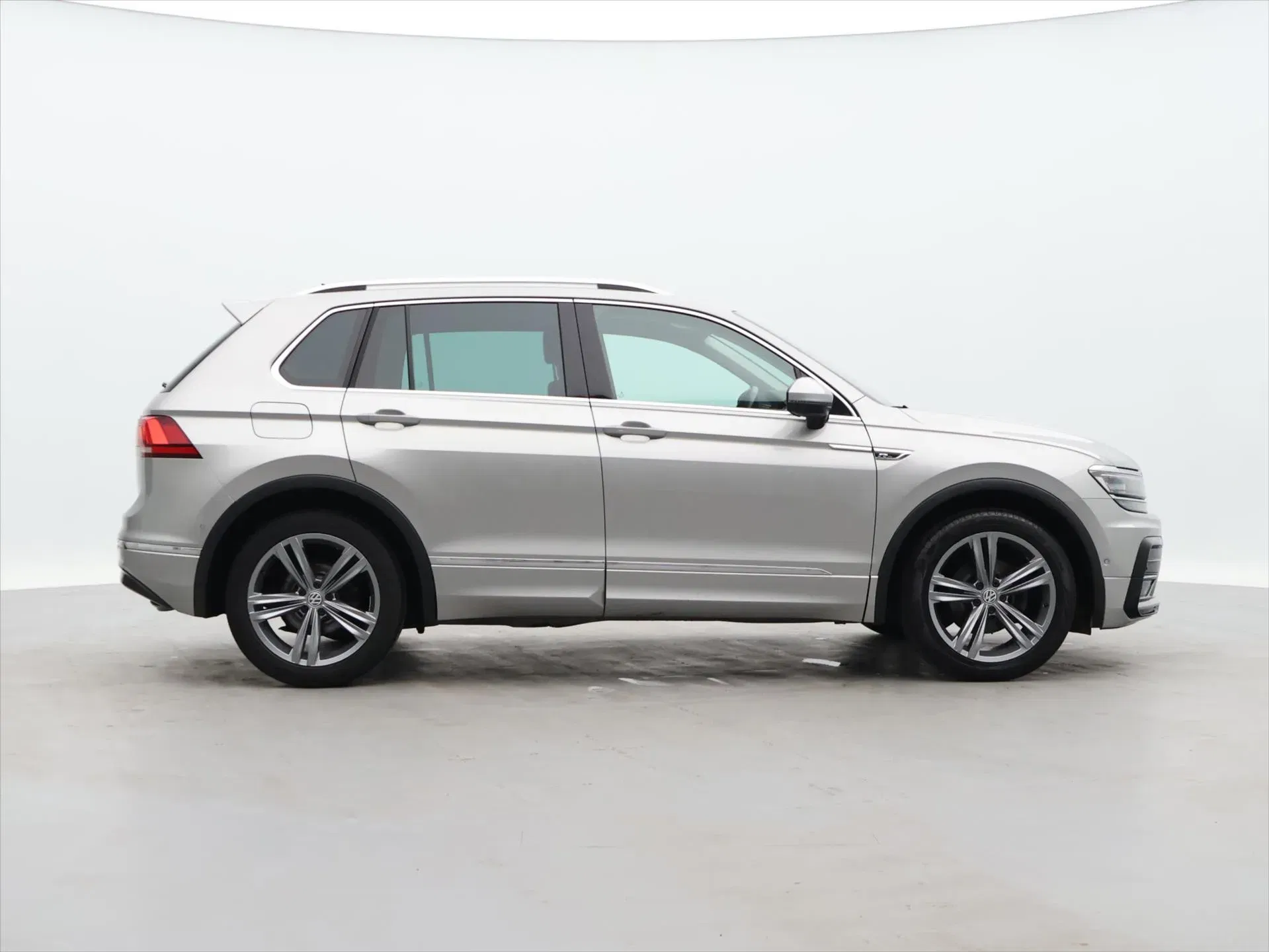 Volkswagen Tiguan - Náhled 8