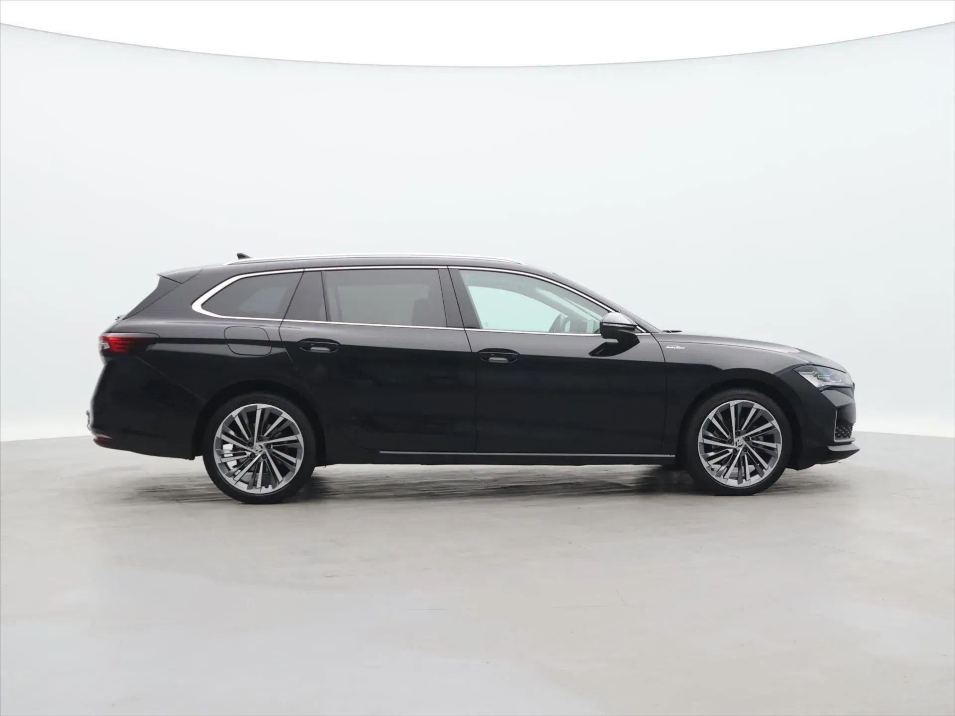 Škoda Superb - Náhled 8