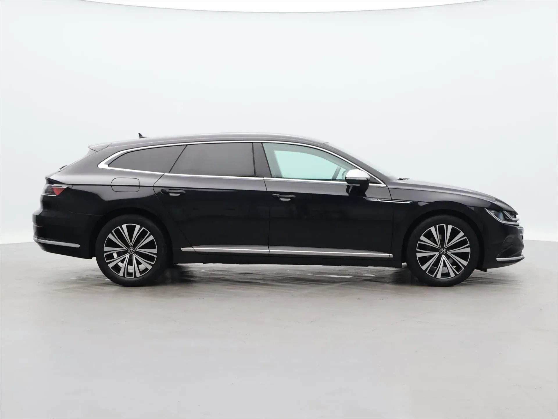 Volkswagen Arteon Shooting Brake - Náhled 8