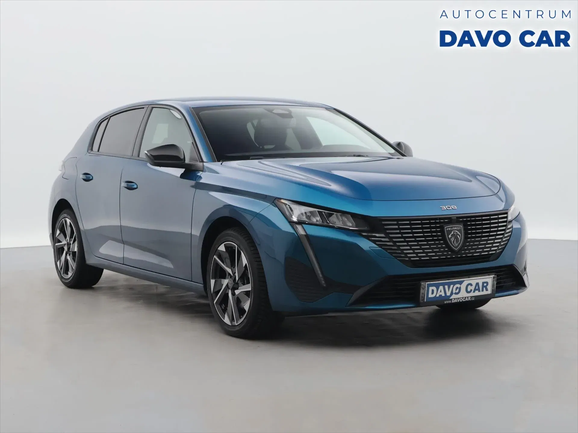Peugeot 308 1,2 HYBRID 100kW ALLURE CZ 14tkm, 2025