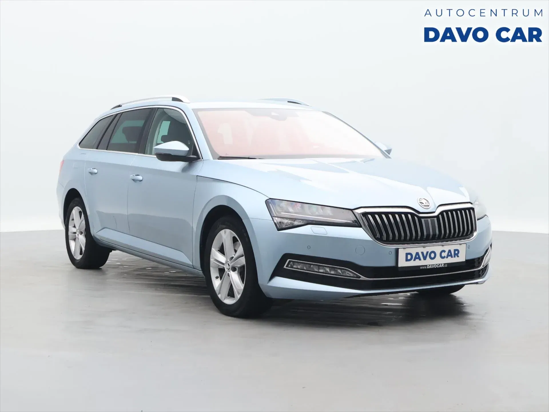 Škoda Superb – fotografie 1
