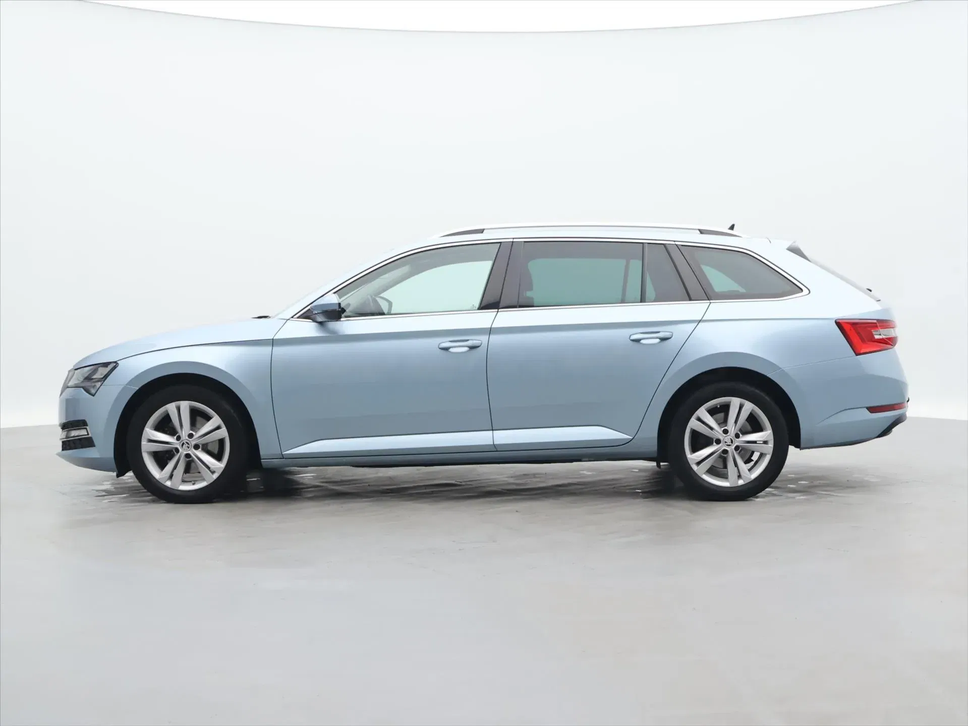 Škoda Superb - Náhled 4