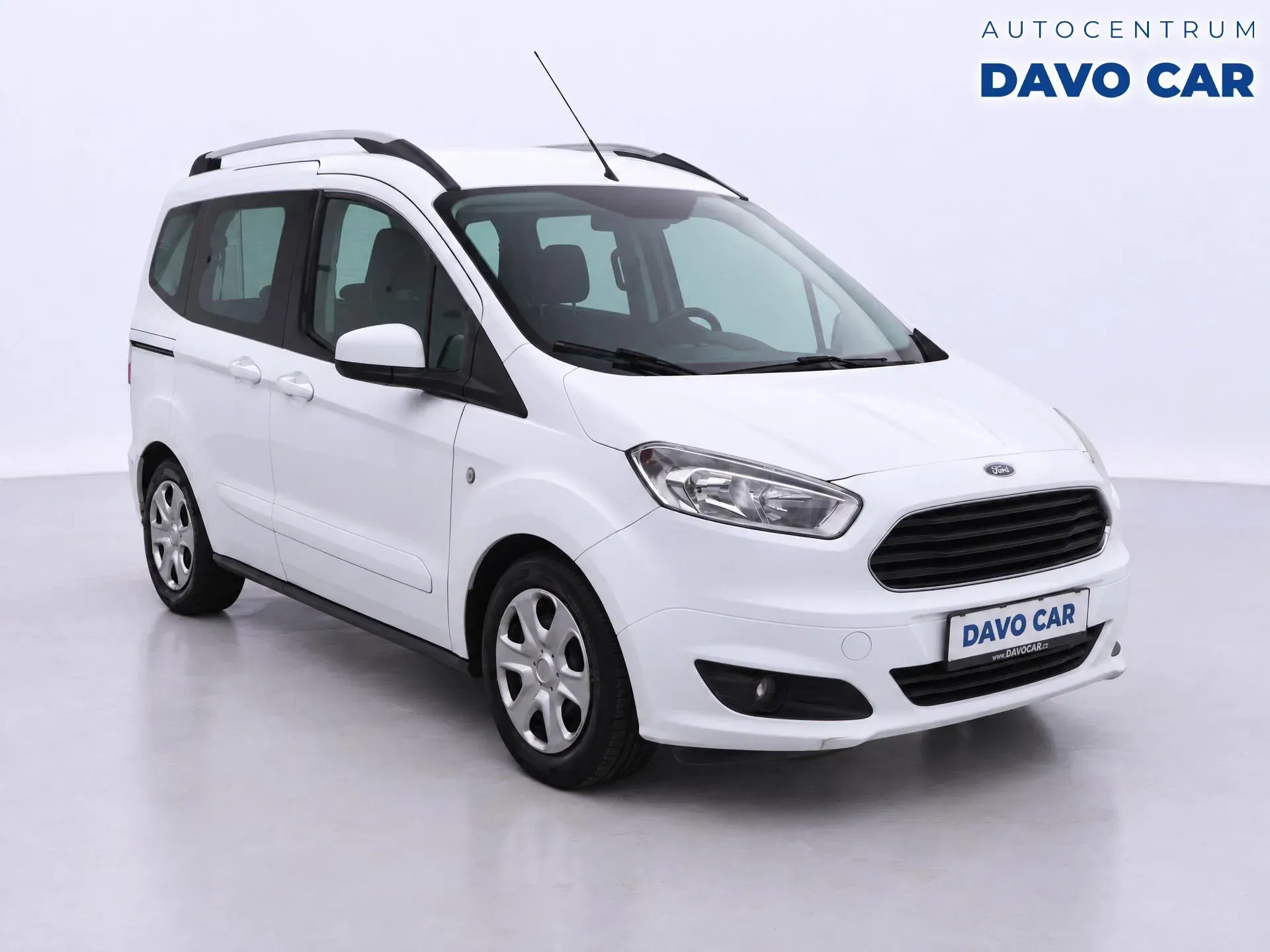 Ford Tourneo 1,5 TDCi 71kW Titanium CZ, 2016
