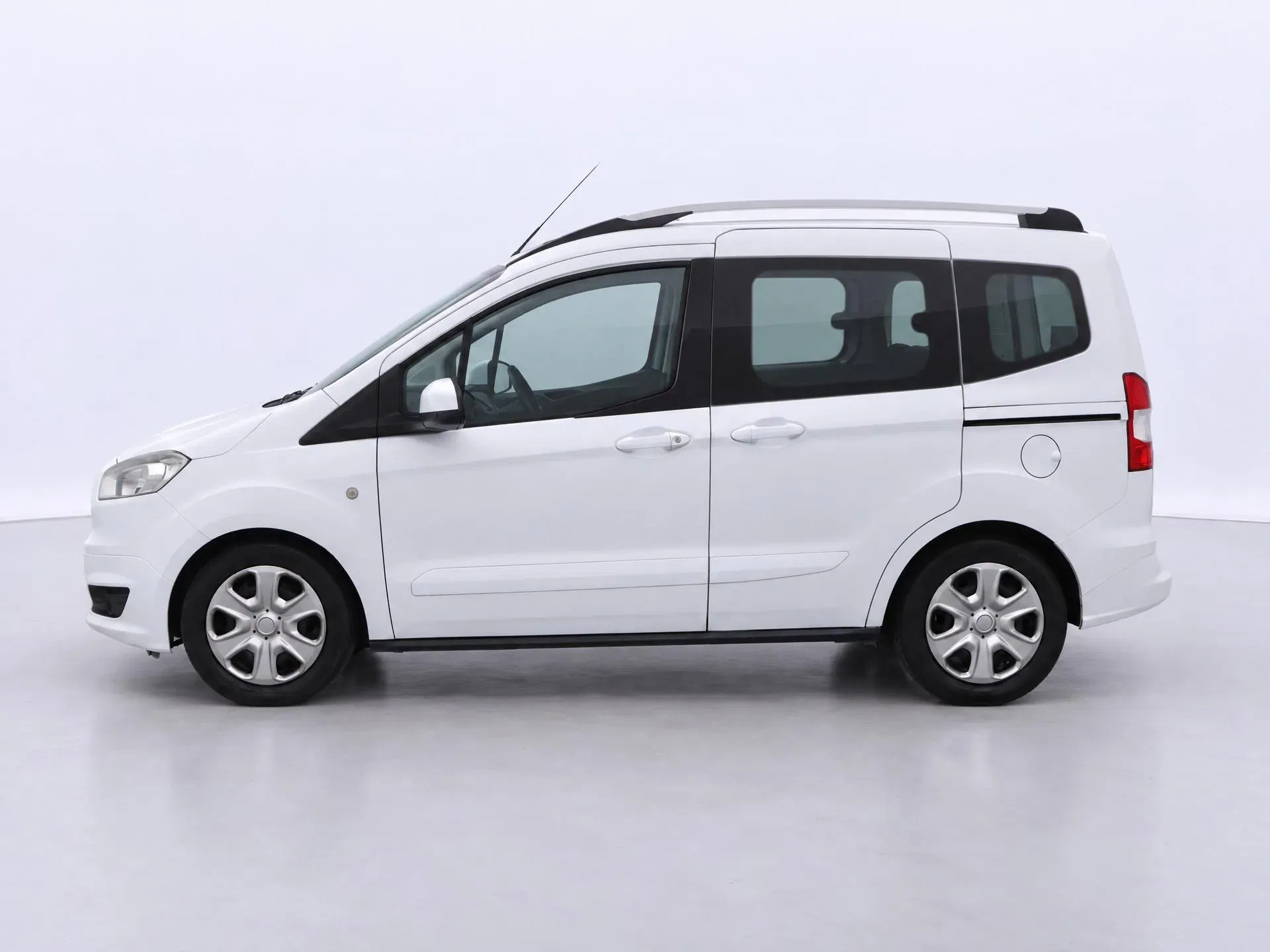 Ford Tourneo - Náhled 4