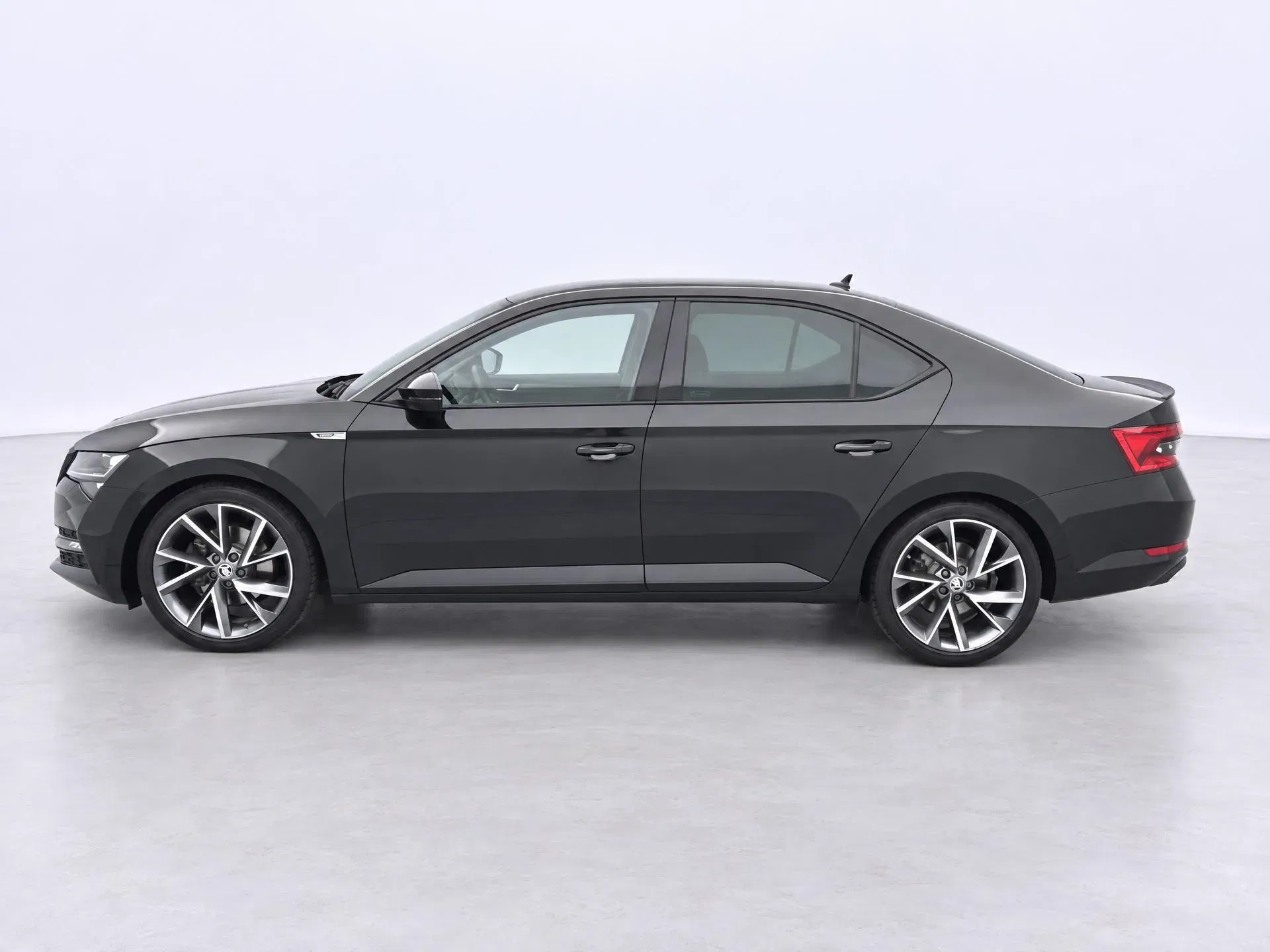 Škoda Superb - Náhled 4