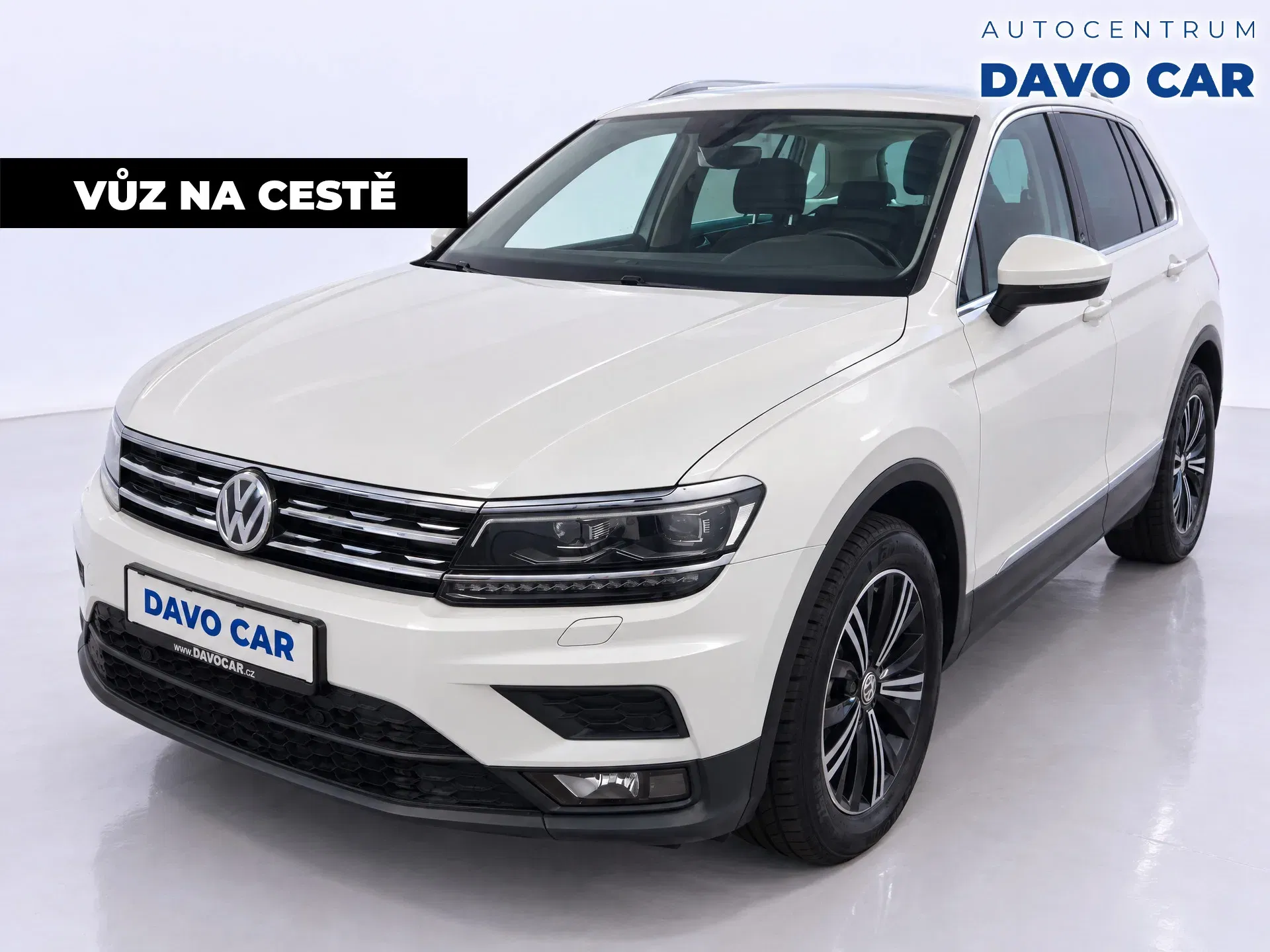 Volkswagen Tiguan 1,4 TSI Sound edice matrix pano, 2017