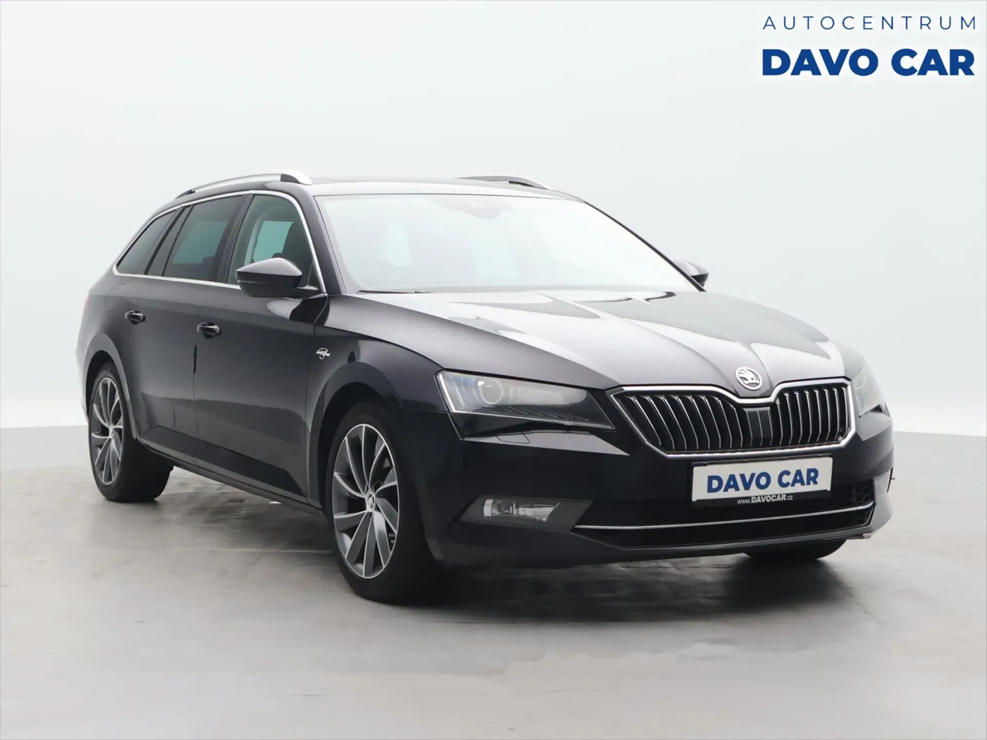 Škoda Superb – fotografie 1