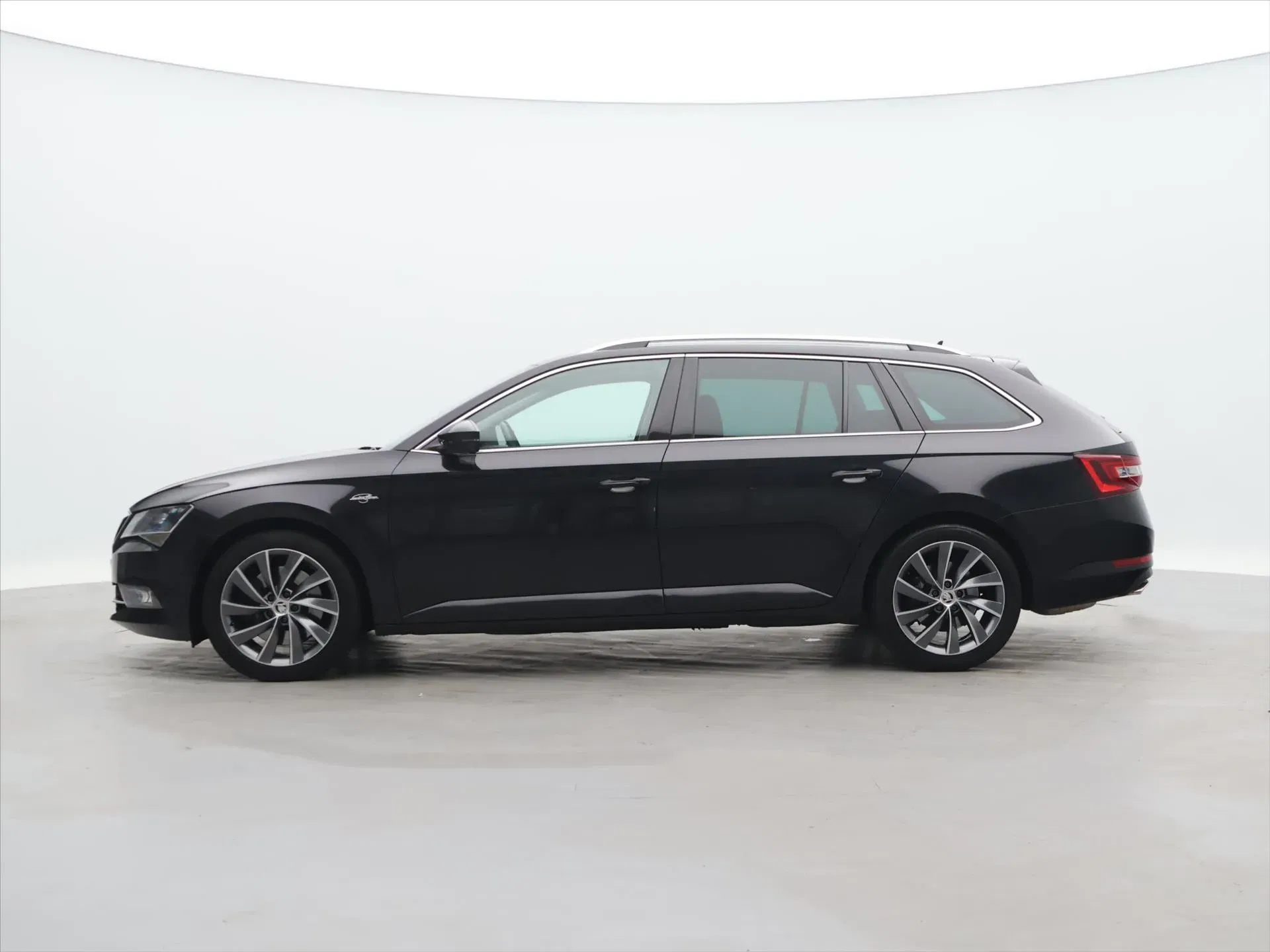 Škoda Superb - Náhled 4