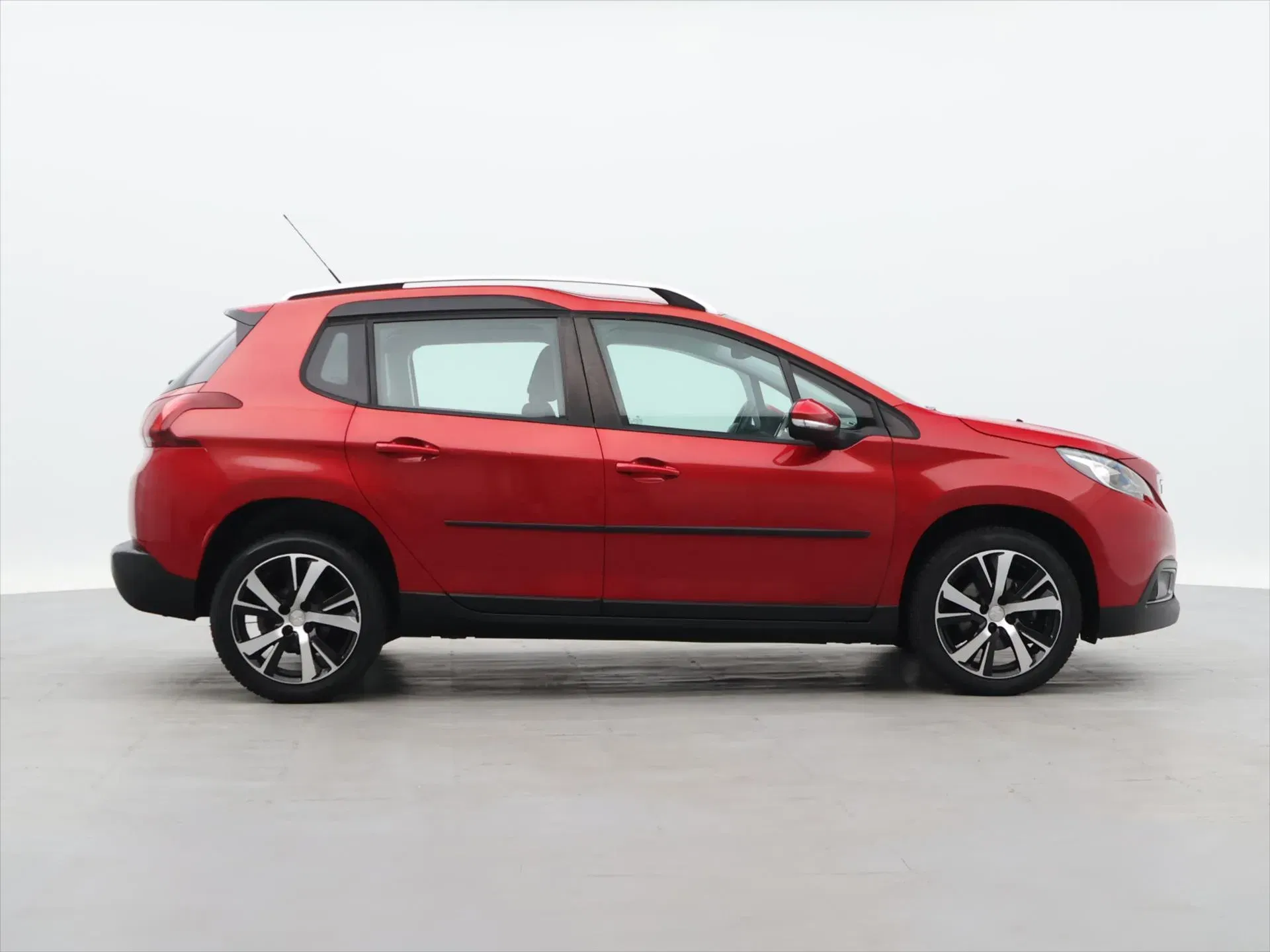 Peugeot 2008 - Náhled 8