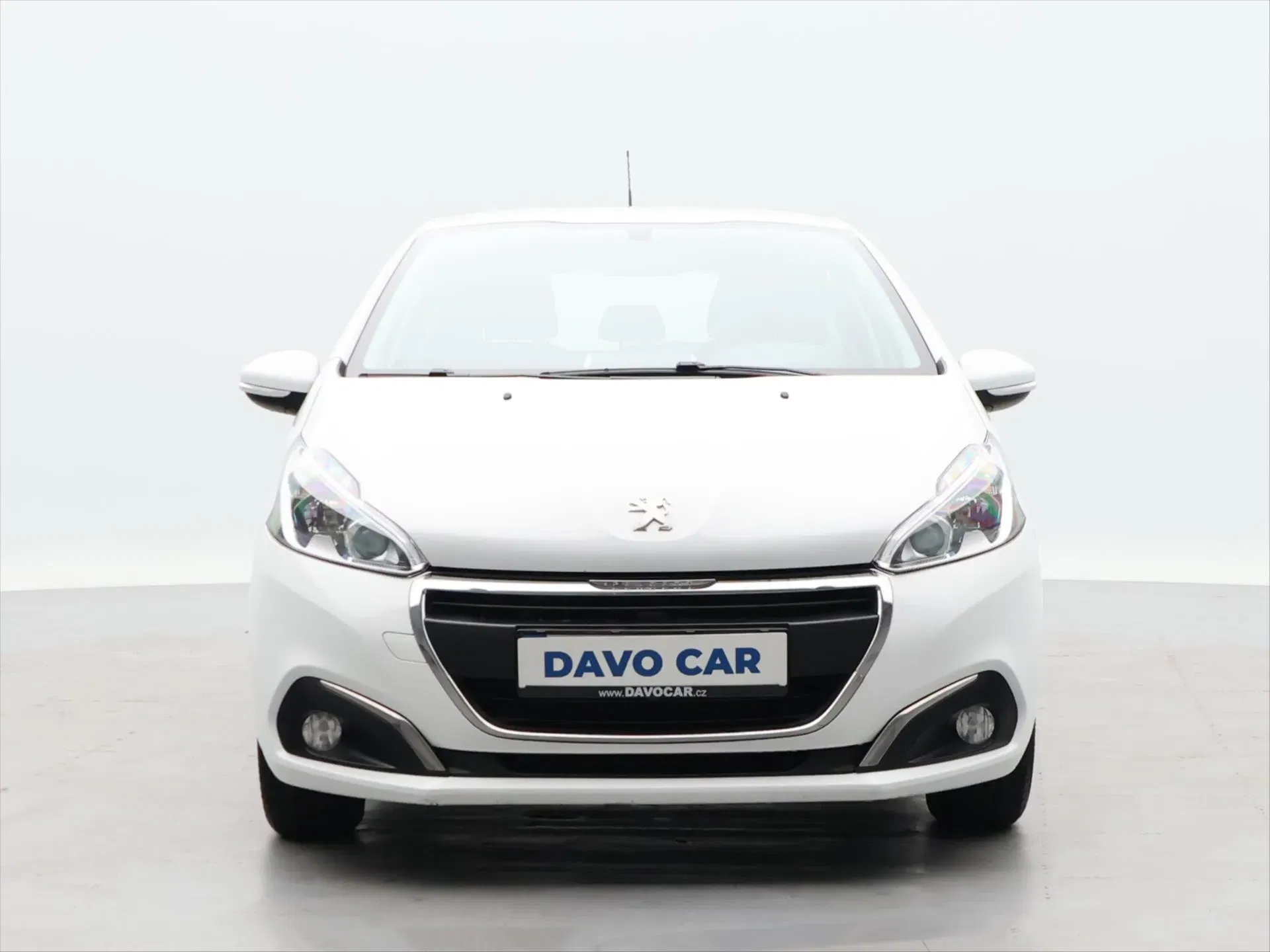 Peugeot 208 - Náhled 2