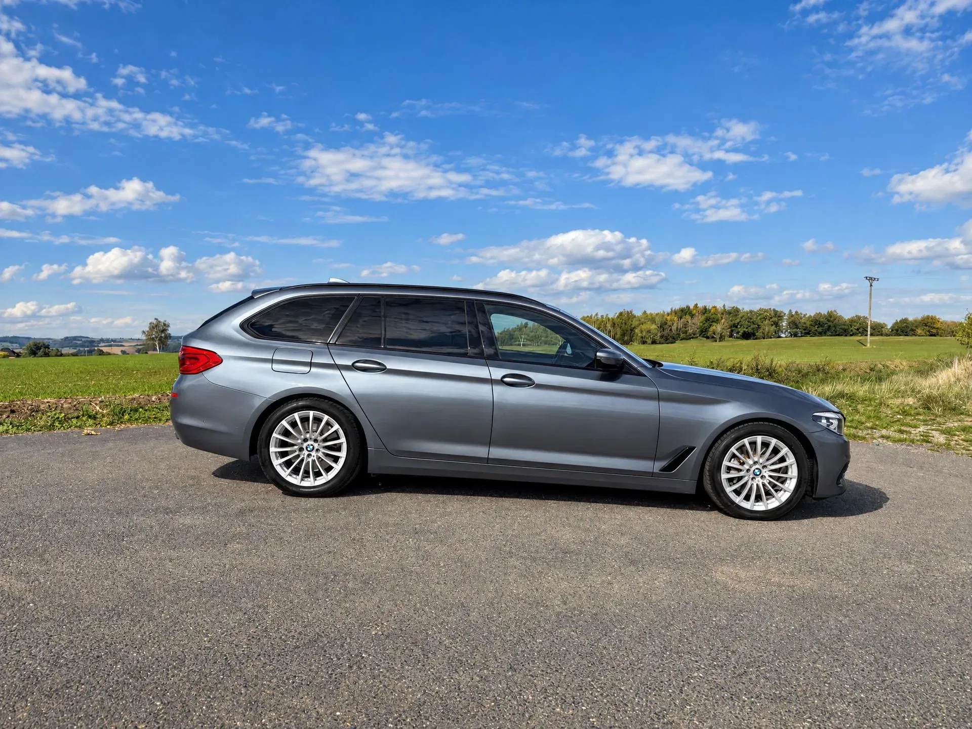 BMW Řada 5 - Náhled 8