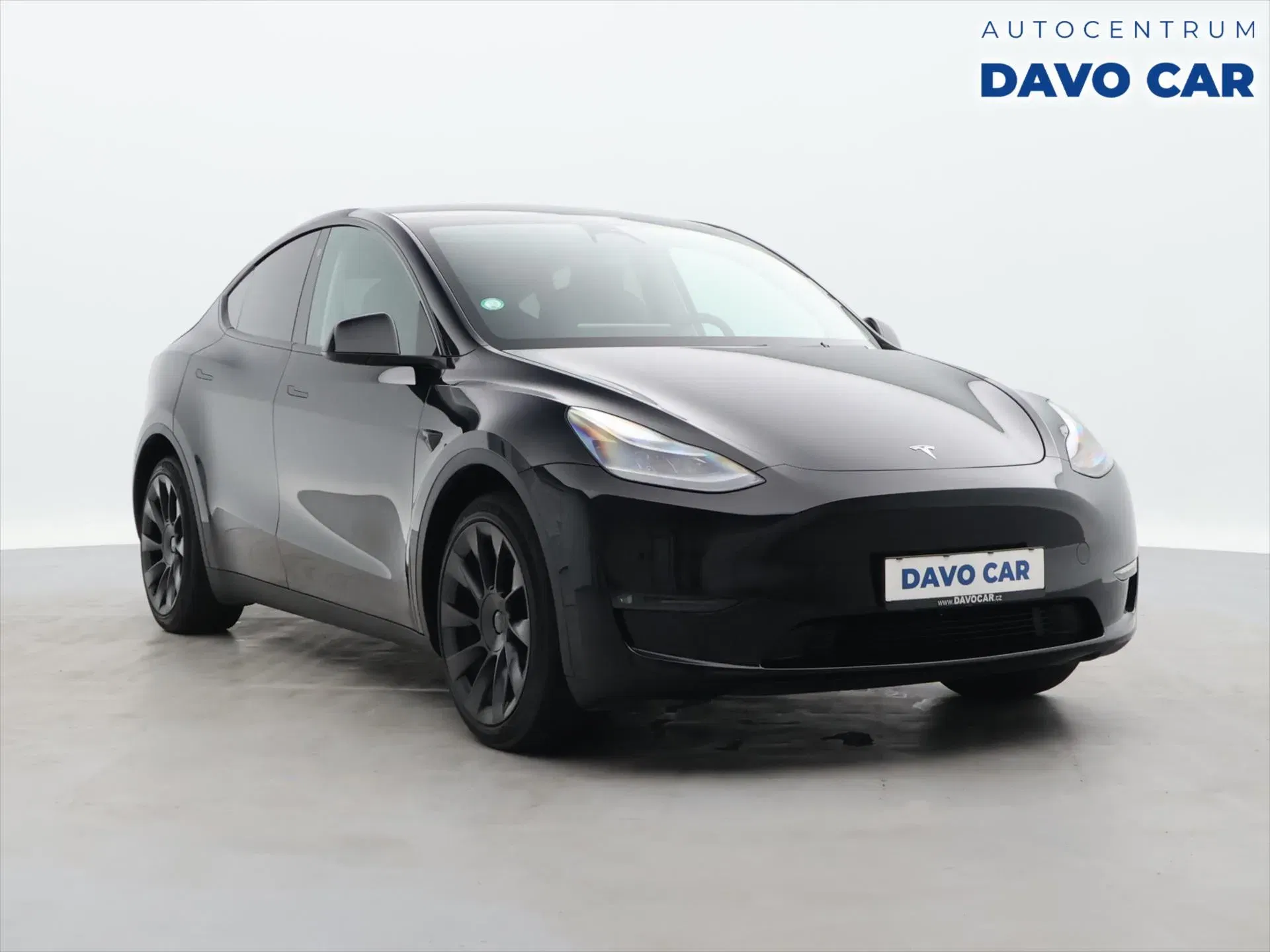Tesla Model Y - Obrázek 1