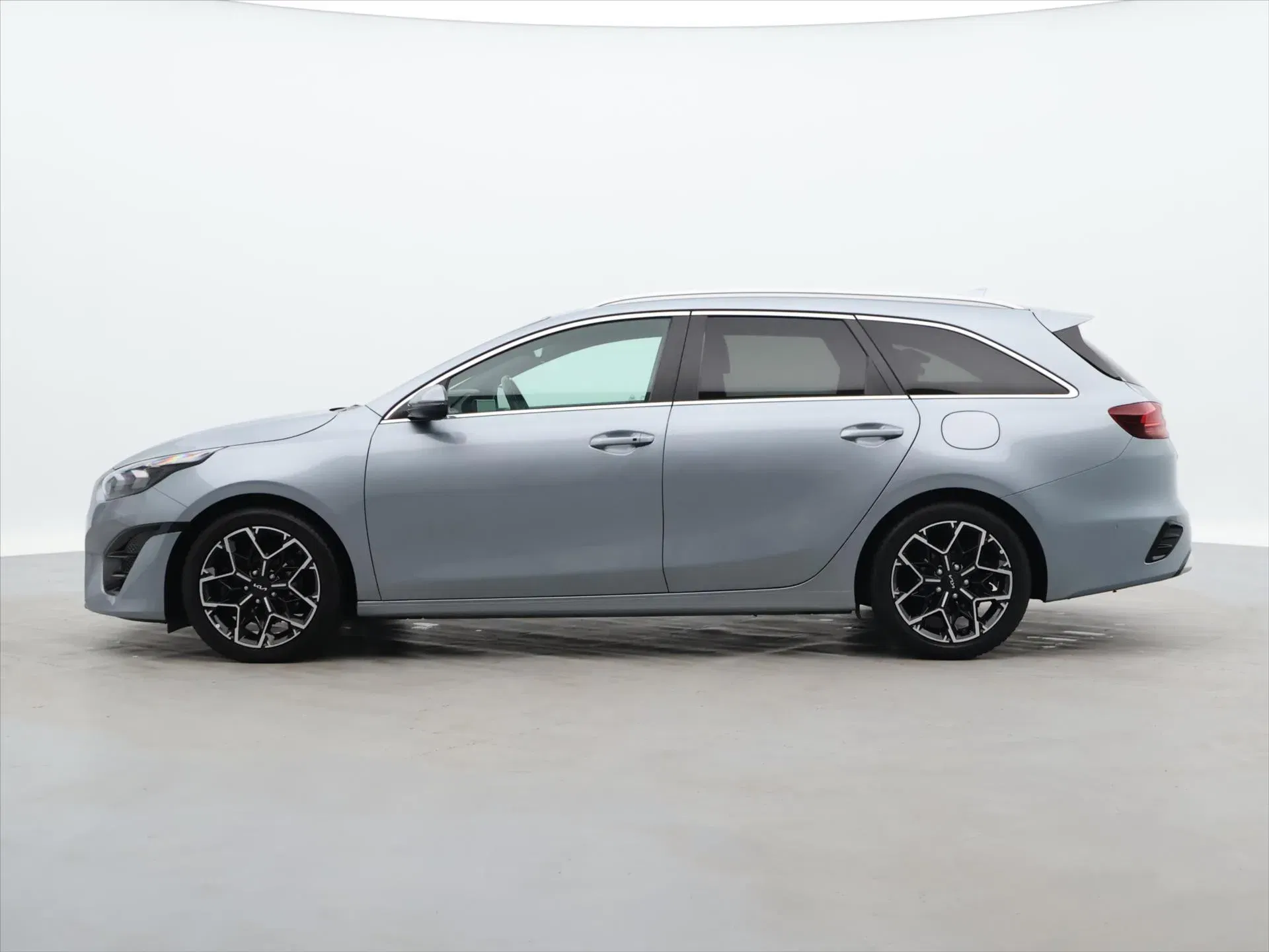 Kia Ceed SW - Náhled 4