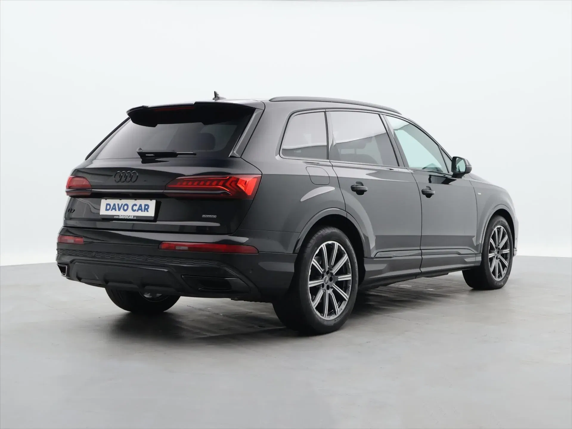 Audi Q7 - Náhled 7