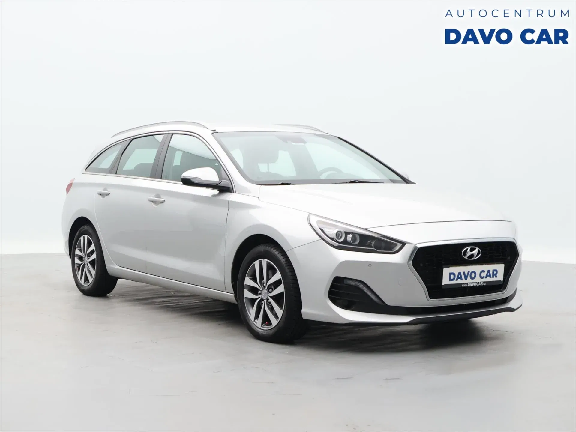 Hyundai i30 1,4 T-GDI 103kW DCT Navi LED, 2019