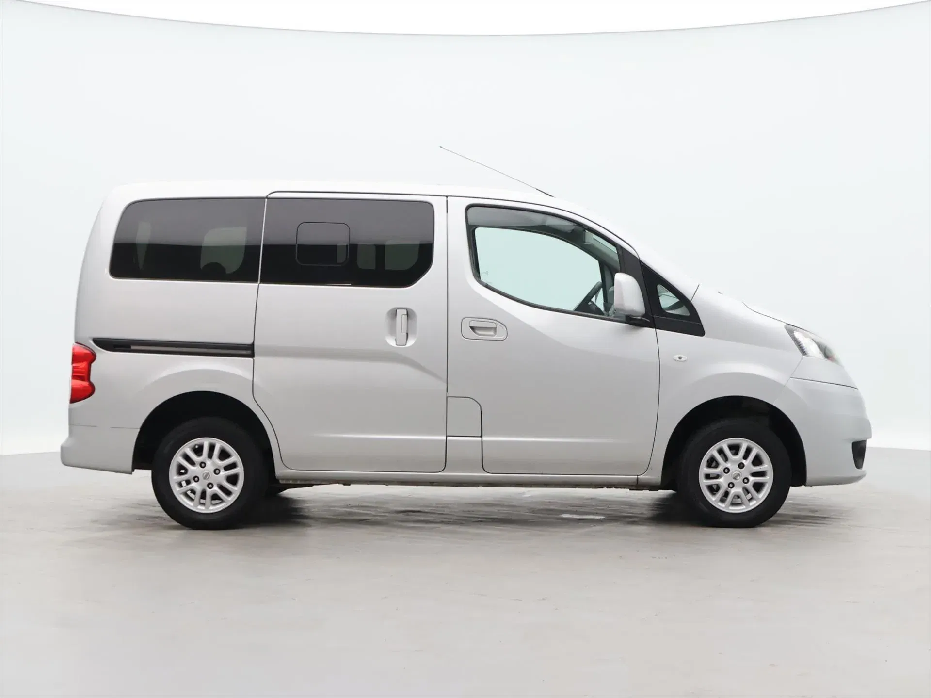 Nissan NV200 - Náhled 8