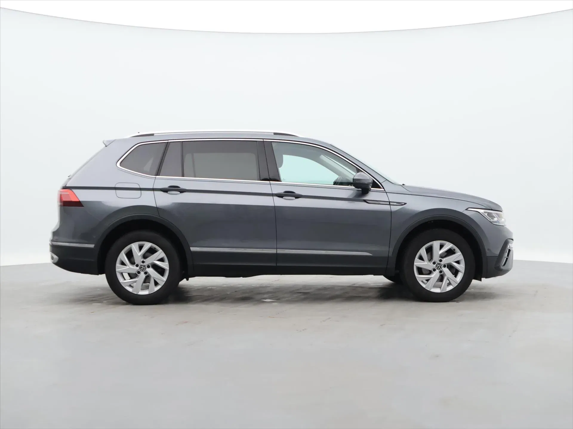 Volkswagen Tiguan - Náhled 8