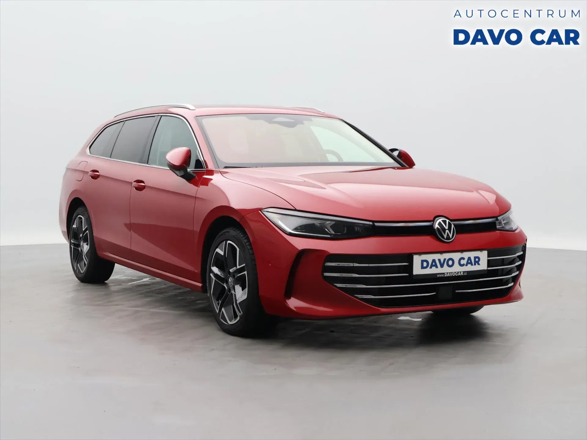 Volkswagen Passat 2,0 TDI 110kW DSG Elegance, 2024