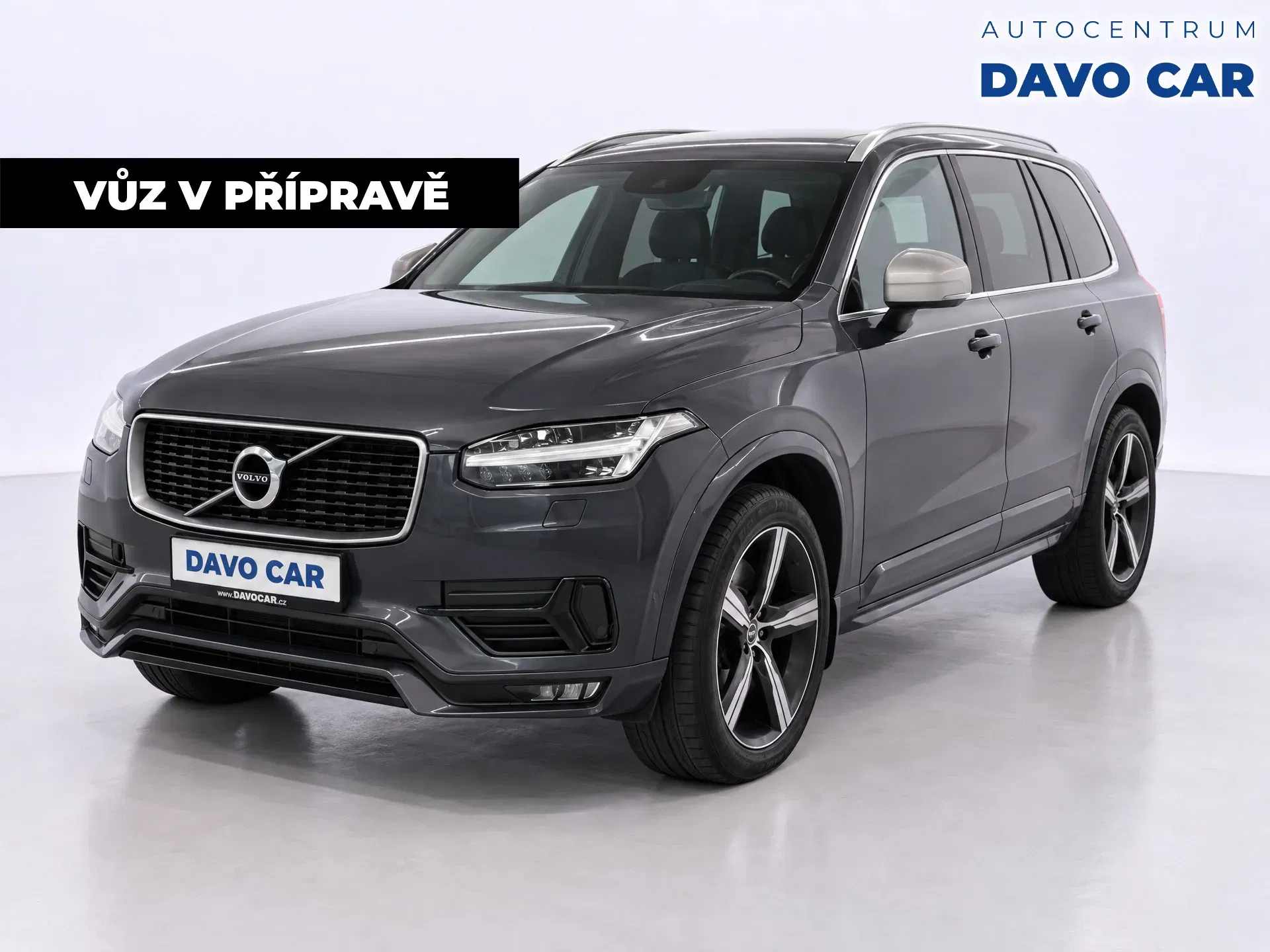 Volvo XC90 2,0 D5 173kW 4x4 R-Design CZ, 2017
