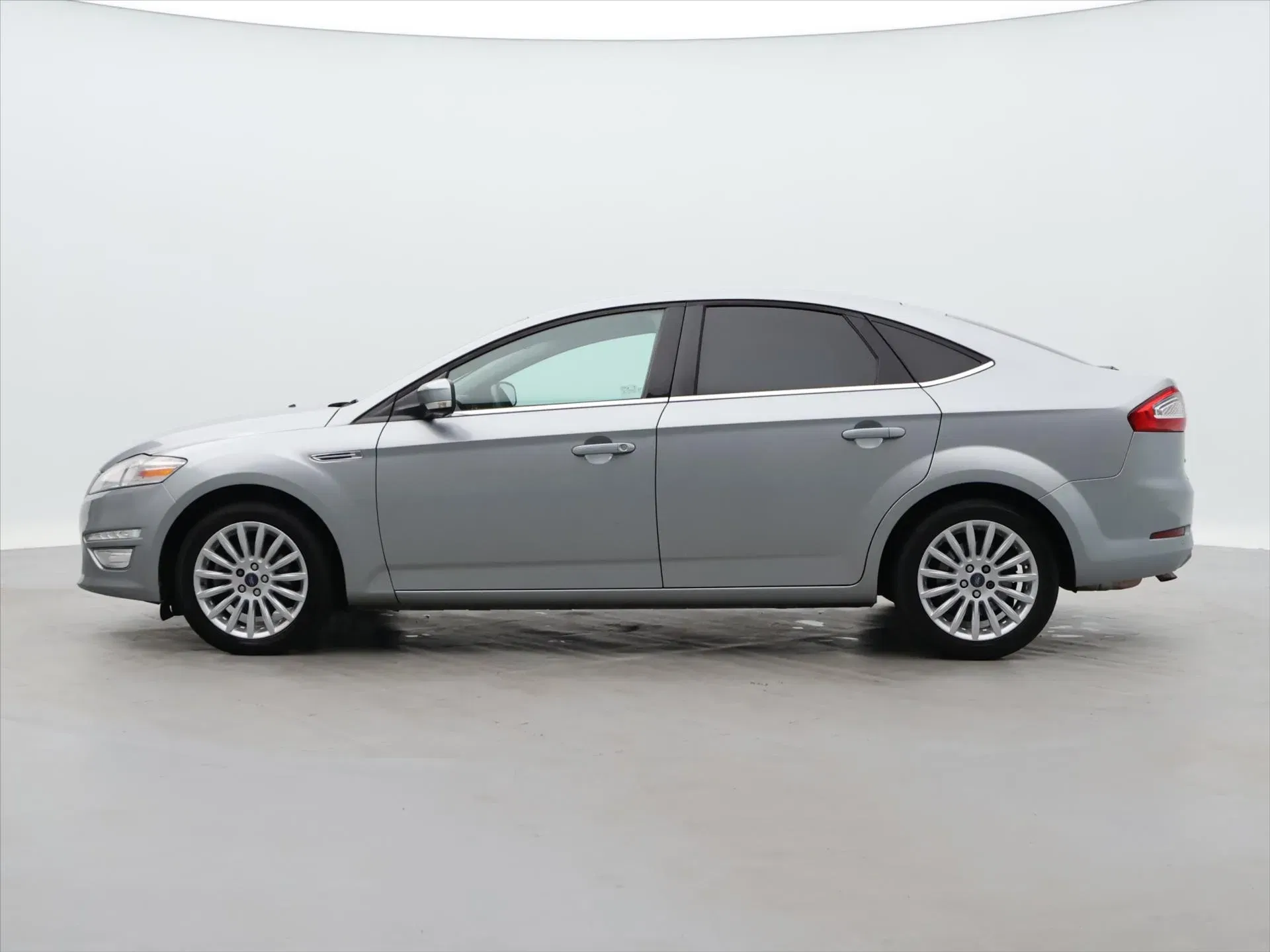 Ford Mondeo - Náhled 4