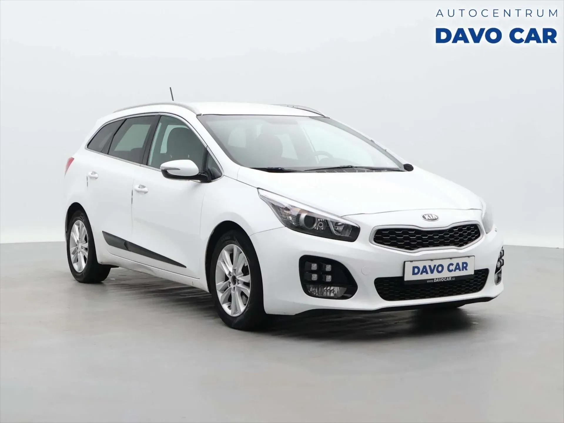 Kia Ceed 1,6 CRDi 100kW GT Line SW CZ, 2016