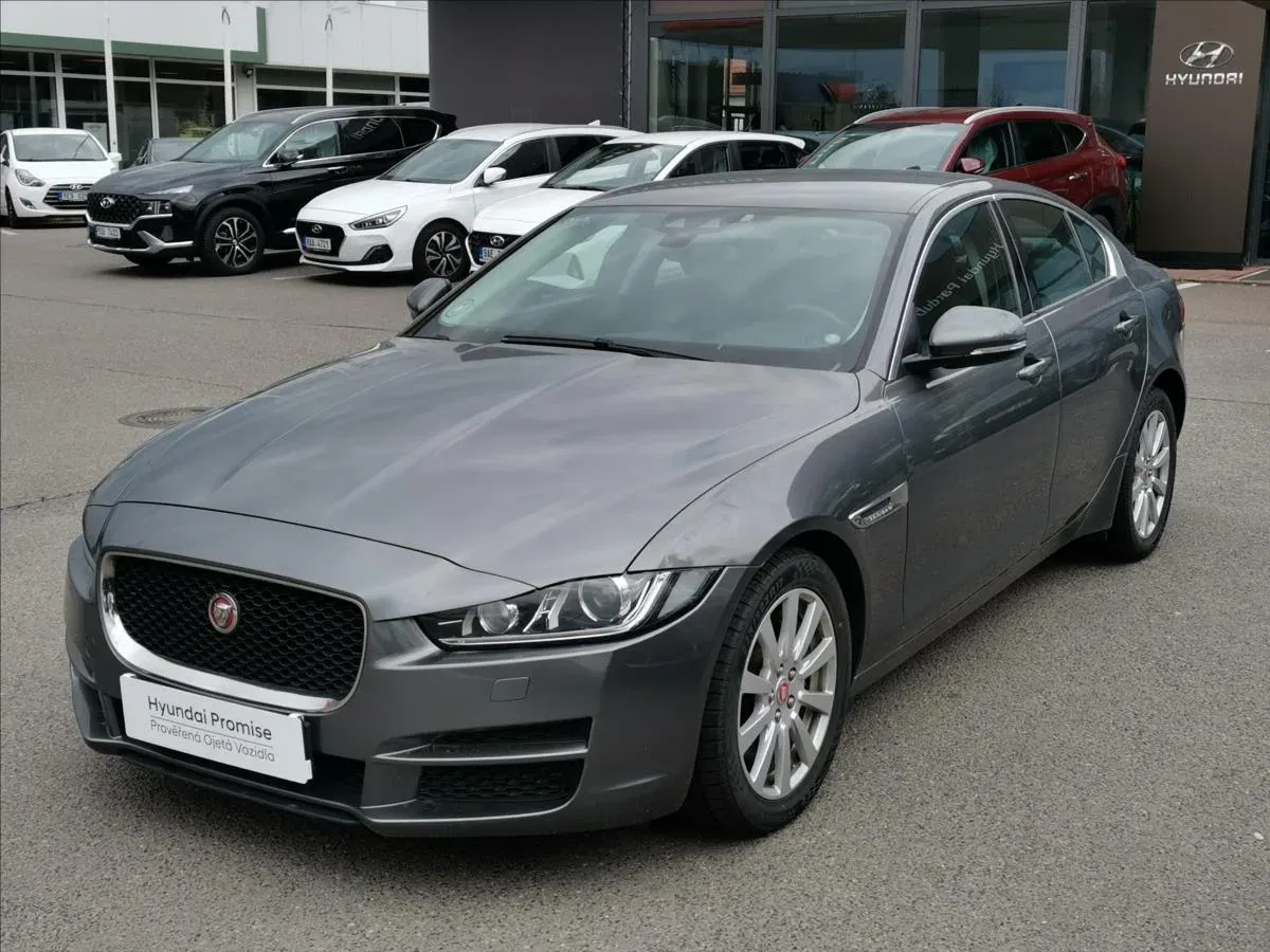 Jaguar XE - Náhled 2