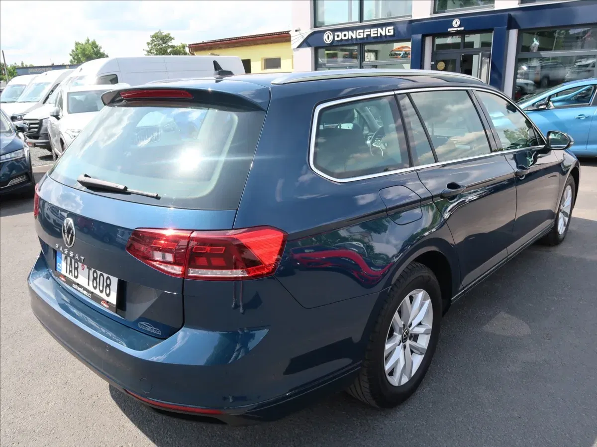 Volkswagen Passat - Náhled 3