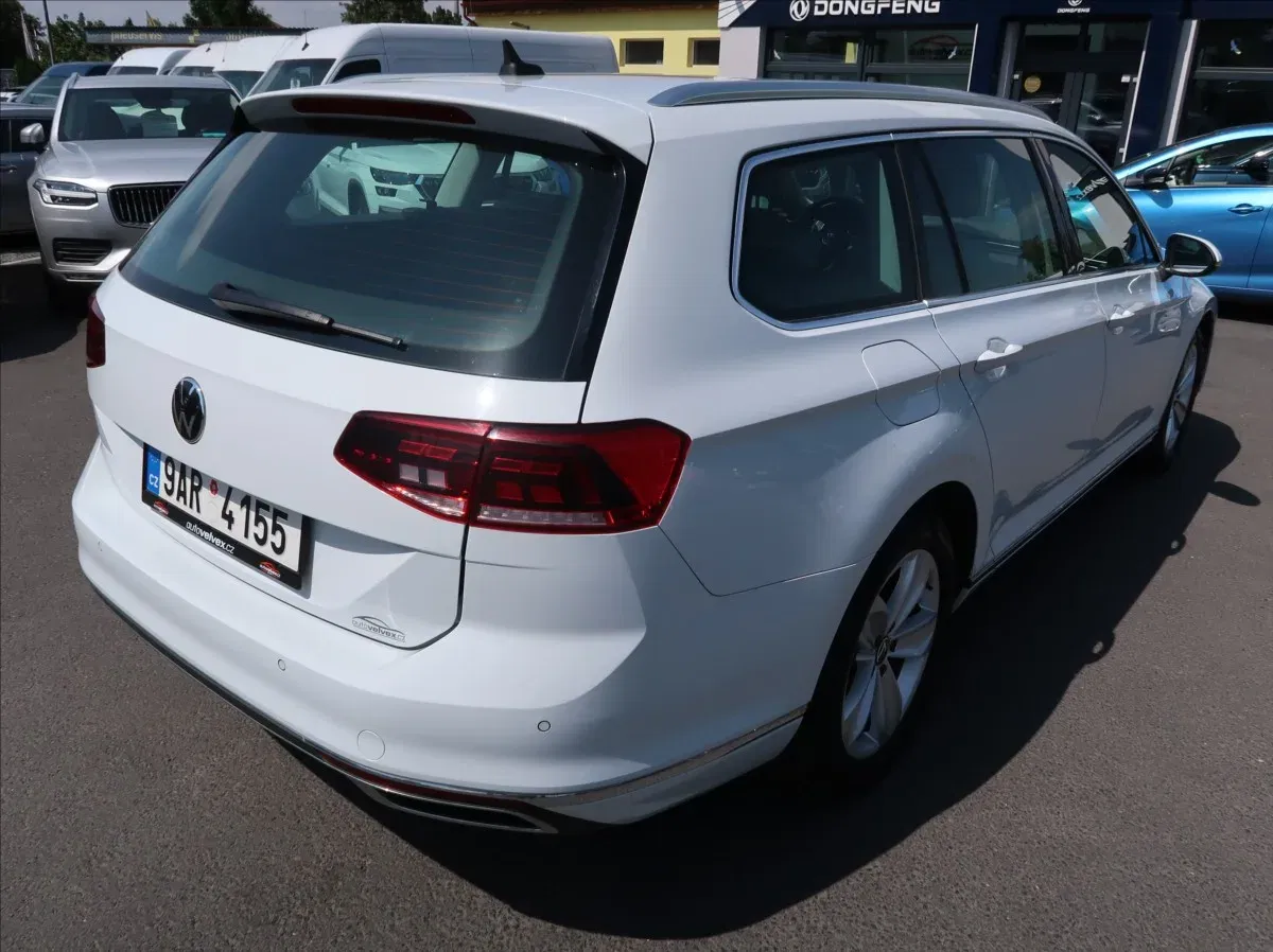Volkswagen Passat - Náhled 3