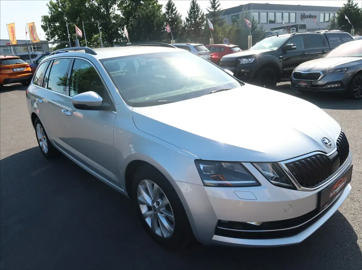 Škoda Octavia - Náhled 2