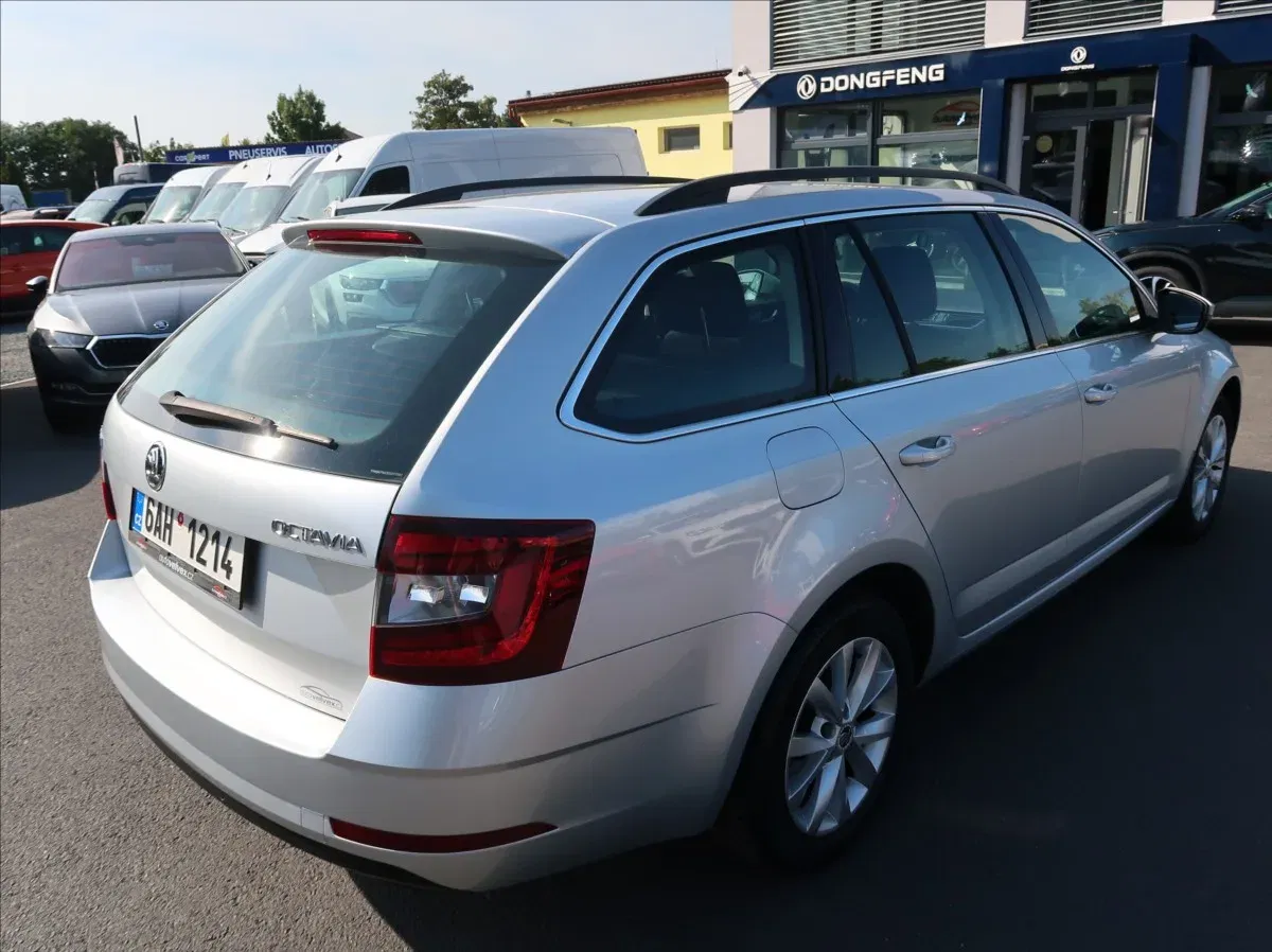 Škoda Octavia - Náhled 3